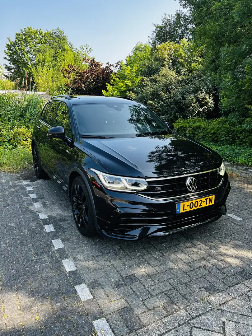 Volkswagen Tiguan 1.5 TSI R-Line Elegance Zwart - 1