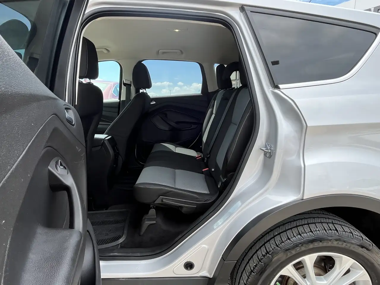 Ford Escape photo Ford Escape