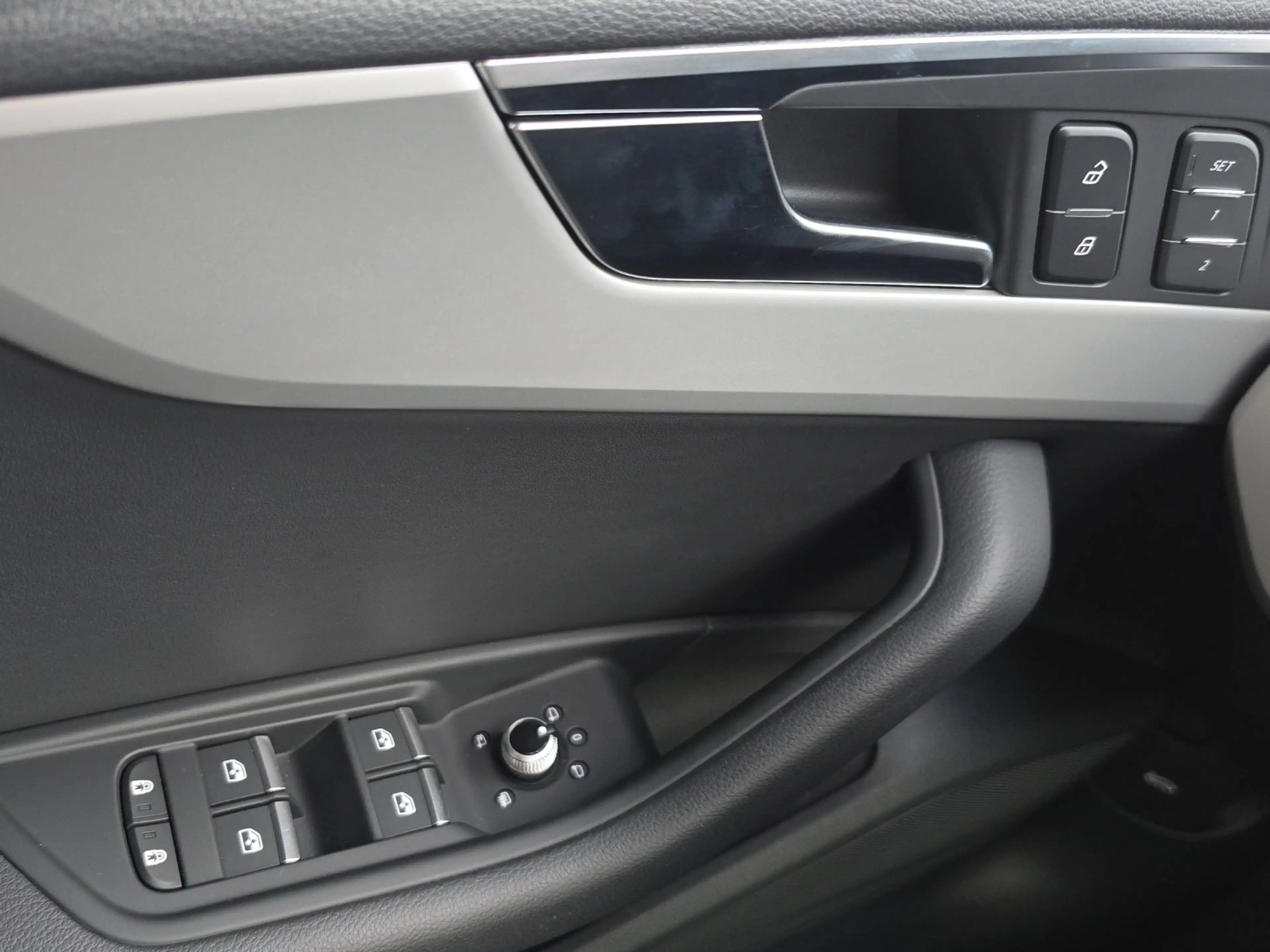 Audi A4 Avant 35 TDI S tronic advanced MMI NAVI PLUS — photo 11