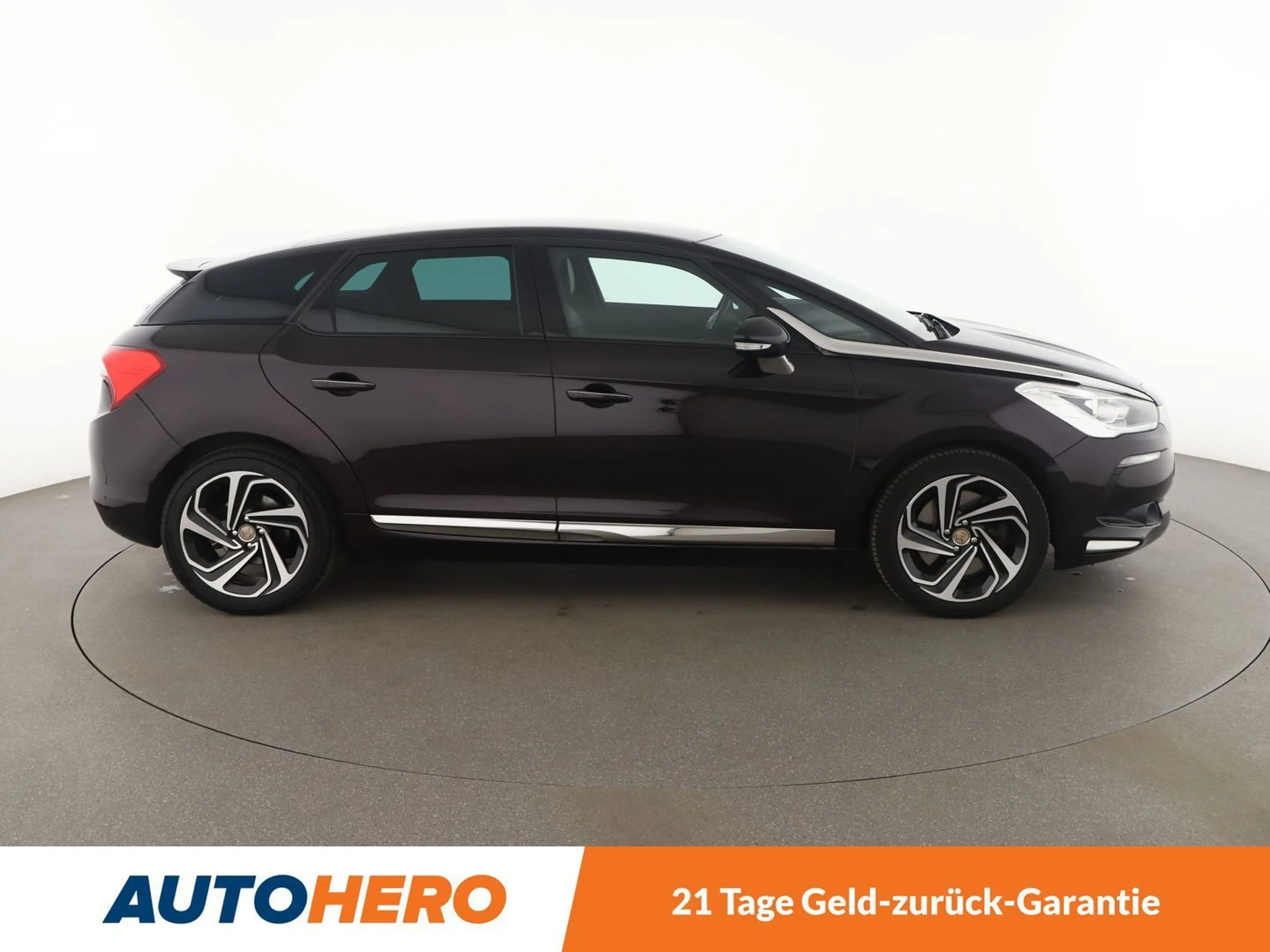 Citroen DS5 2.0 Blue-HDi Aut.*NAVI*PDC*SHZ*ALU*TEMPO* — photo 7