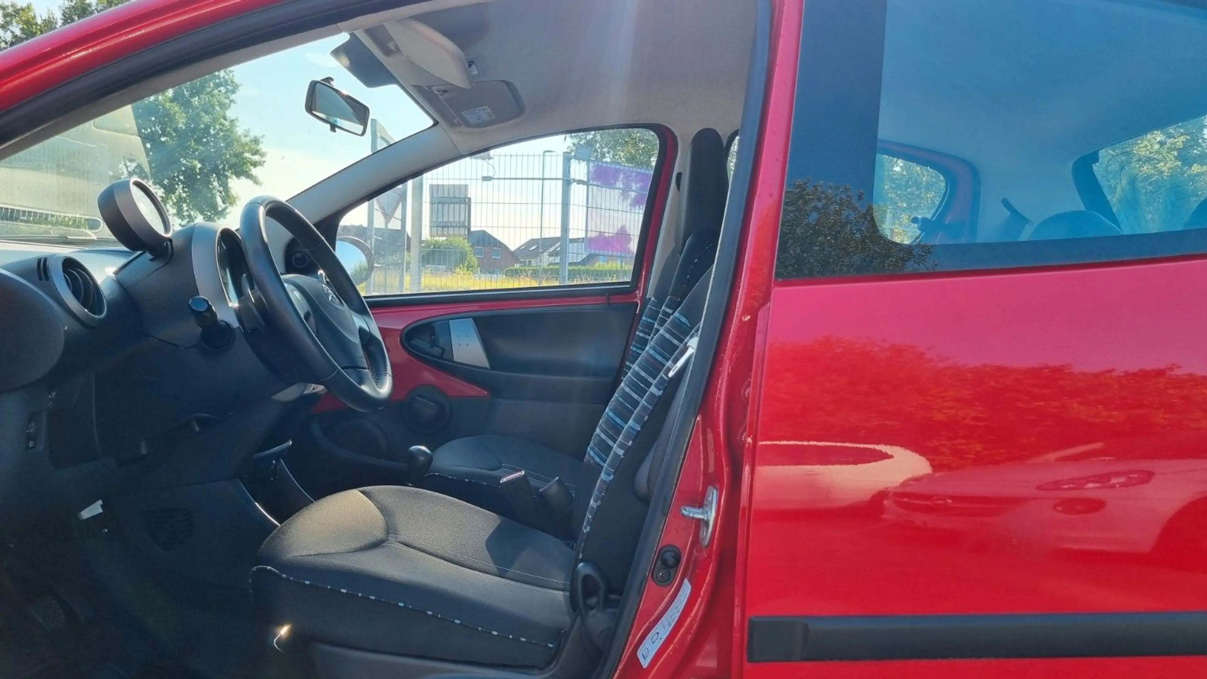 Citroen C1 Tendance *Automatik* — photo 9