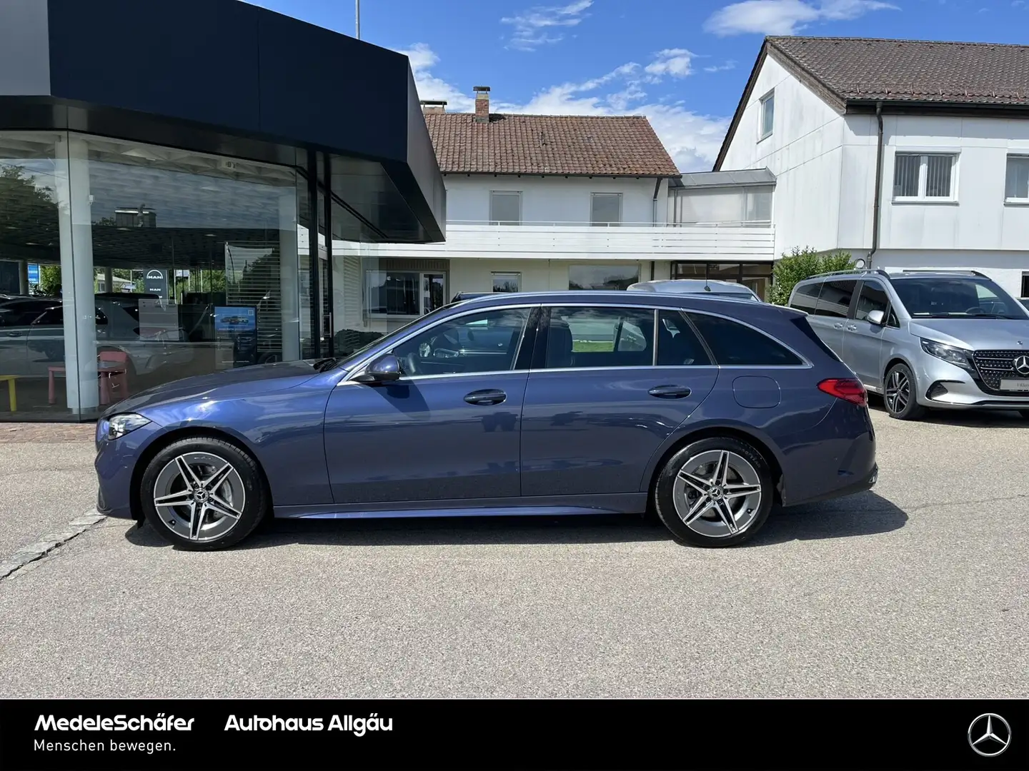 Mercedes-Benz C 300 C 300 T e AMG Pano D-Light Vorr.-Distronic LED Tel Blau - 2