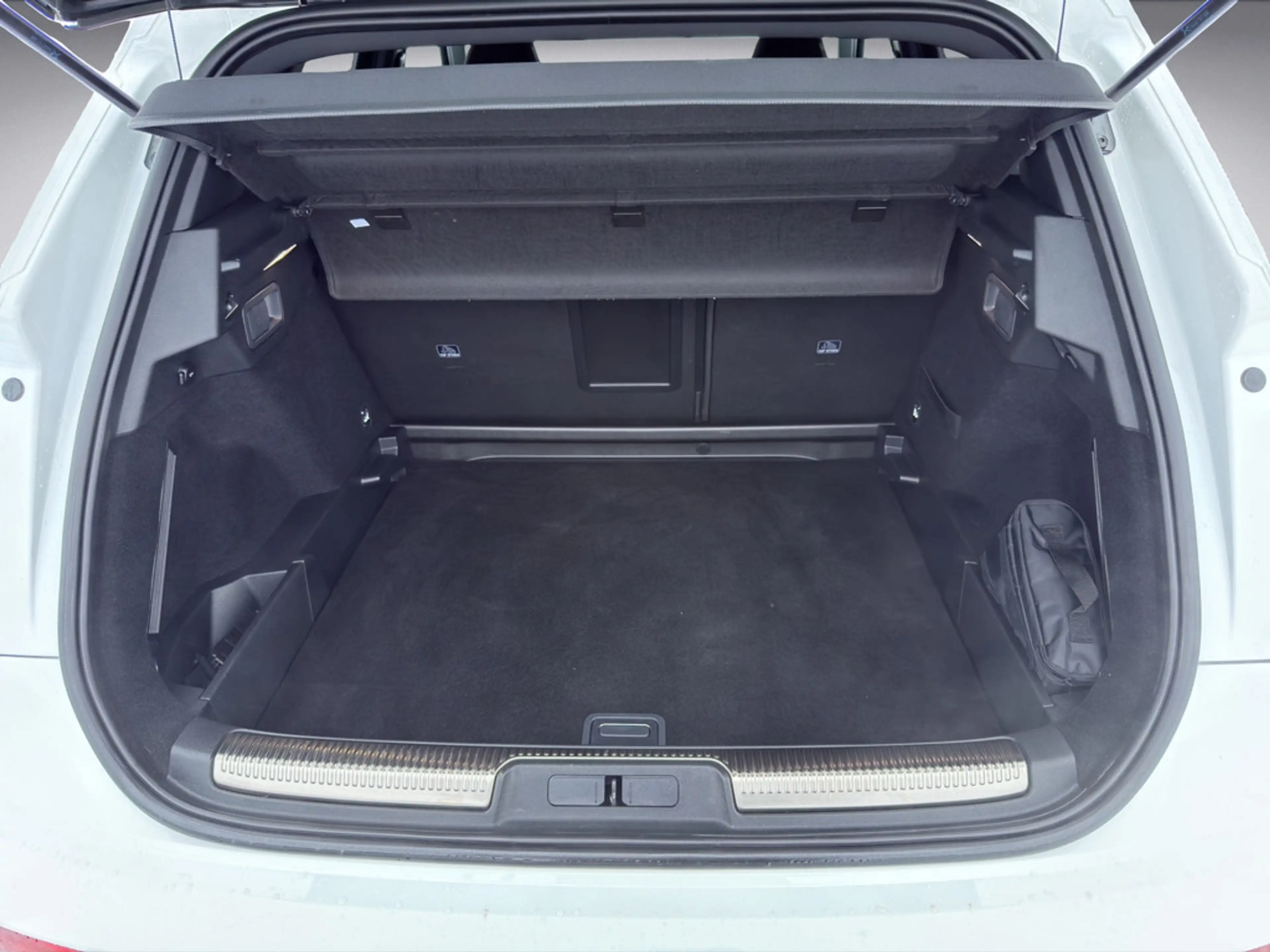 DS Automobiles DS 7 1.6 E-Tense 225 Bastille + — photo 15