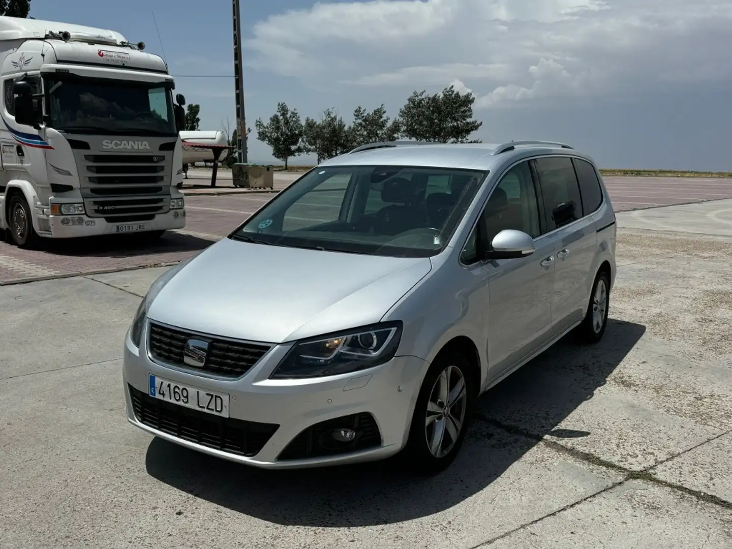 SEAT Alhambra 1.4 TSI S&S Xcellence DSG 7 plazas Gris - 1