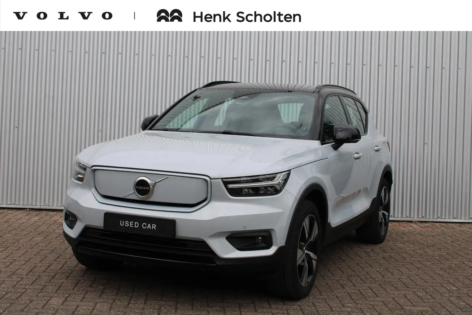 Volvo XC40 Recharge P8 AWD R-Design, Google services | Achter Grijs - 1