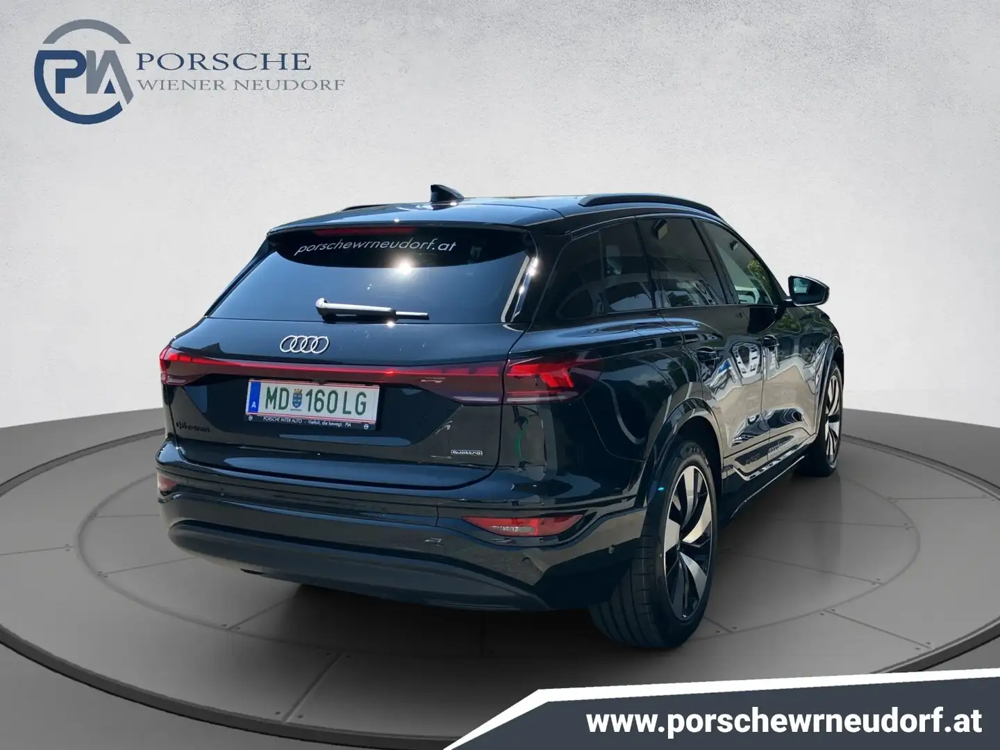 Audi Q6 e-tron e-tron quattro Schwarz - 2