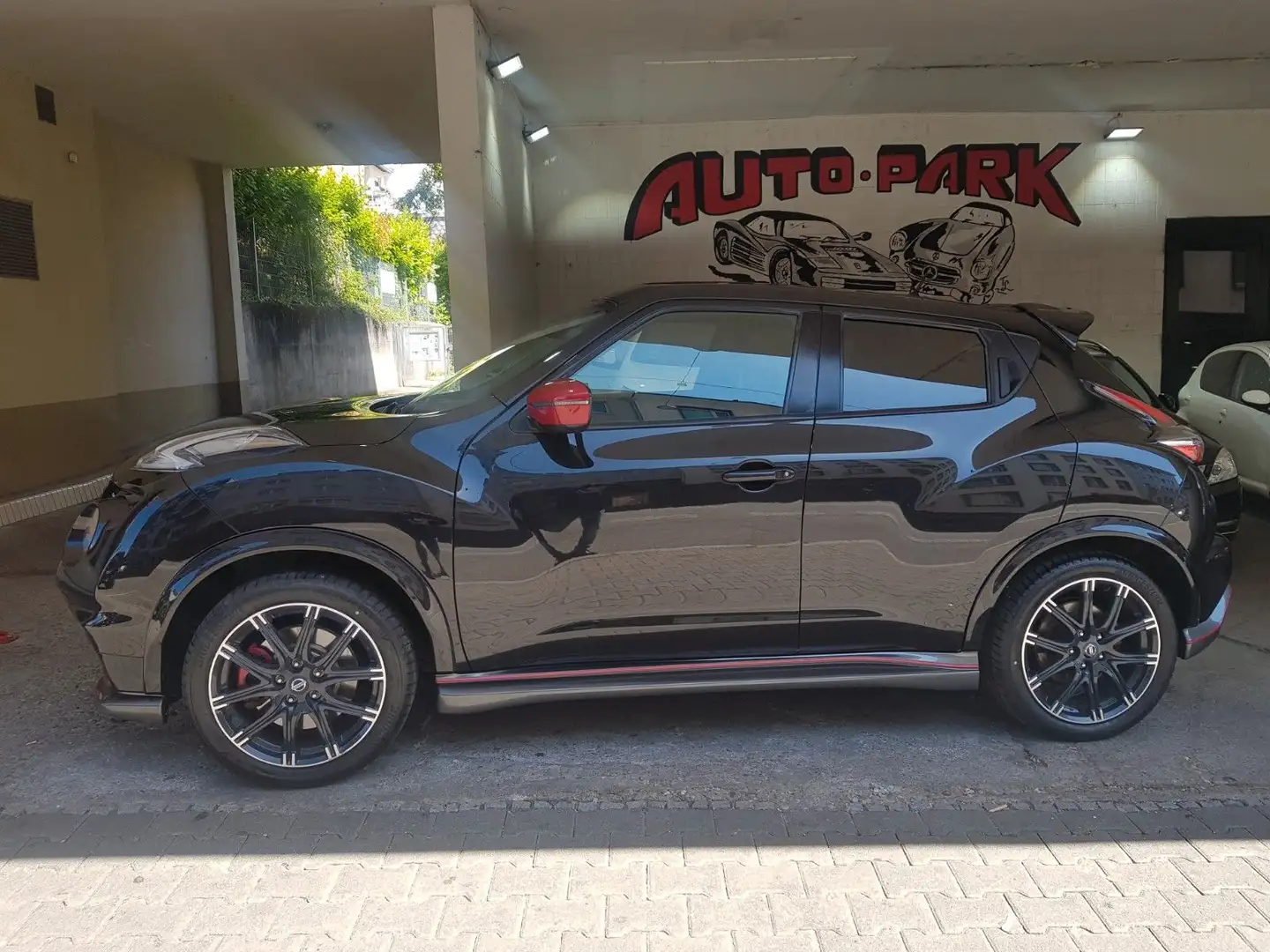 Nissan Juke Nismo RS 4x4/Automatik/Navi/Garantie Schwarz - 1
