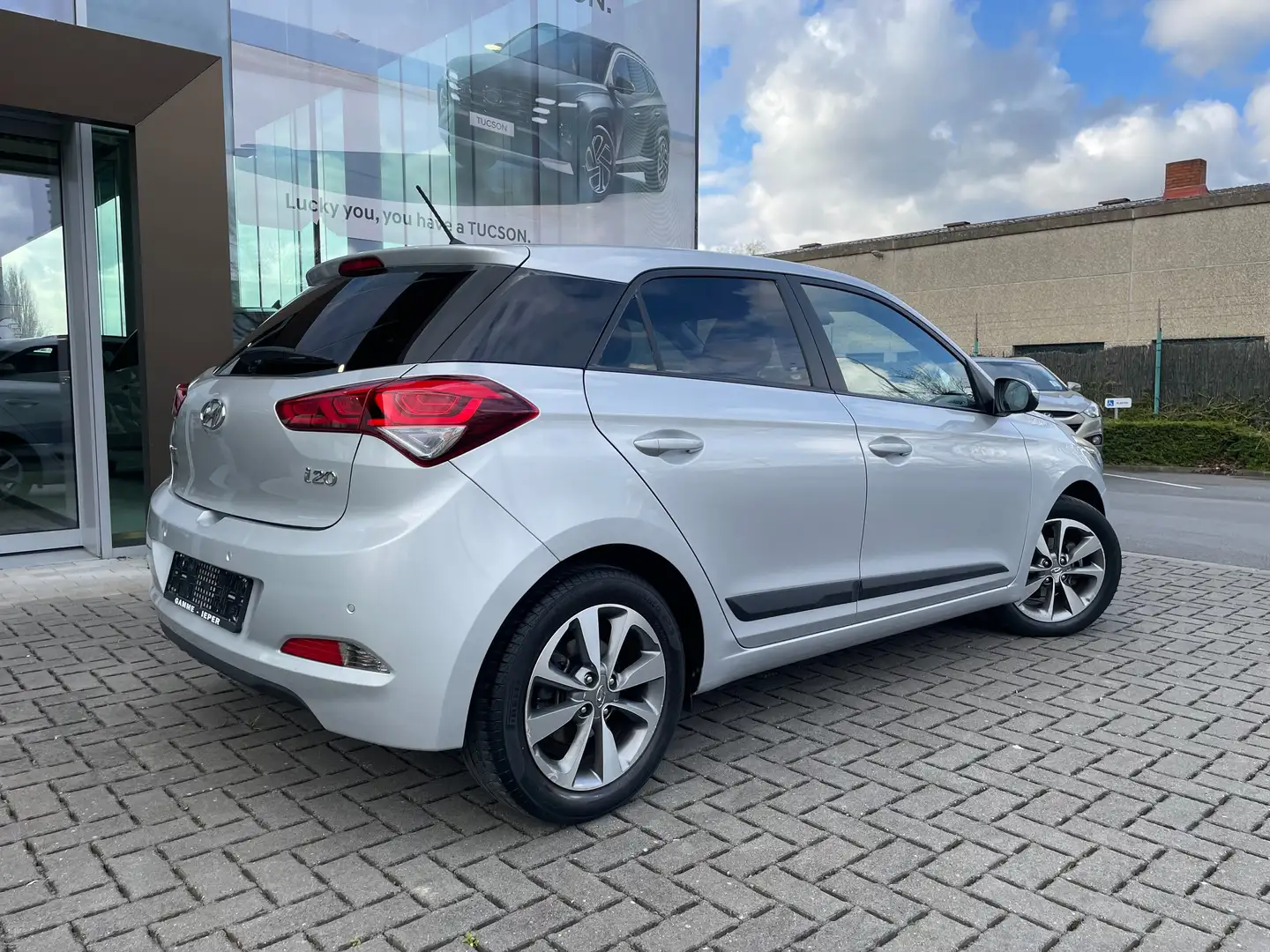 Hyundai i20 1.4i Pop AUT Argent - 2