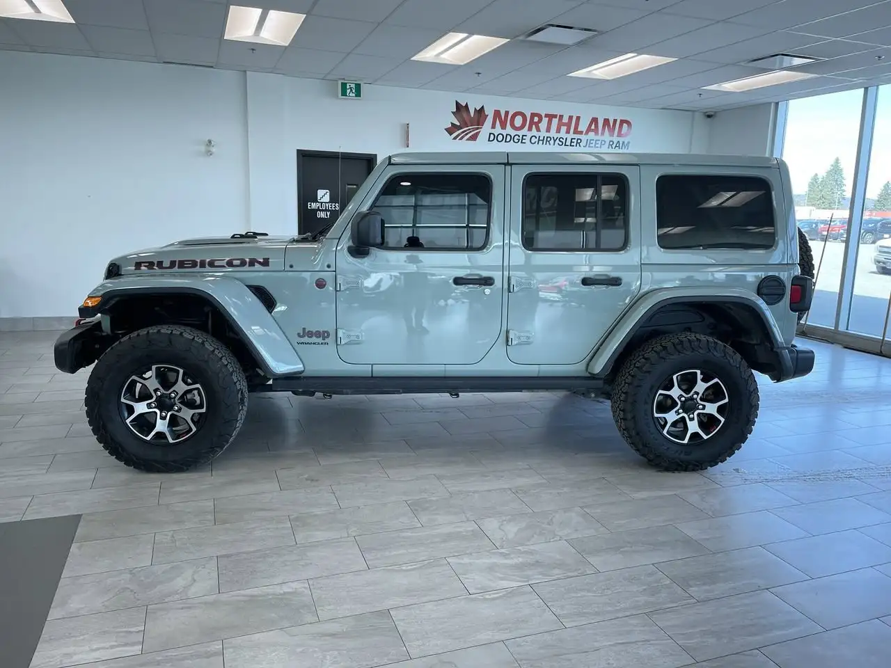 Jeep Wrangler снимка Jeep Wrangler