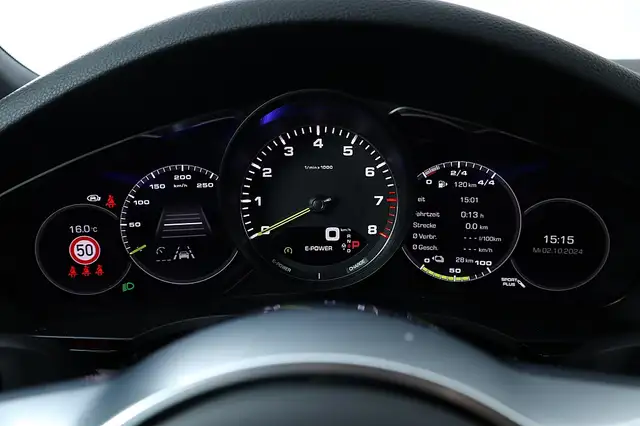 Porsche Cayenne III E-Hybrid PHEV HEAD UP PANO LUFT MEGAVOLL!!! Ansicht 32