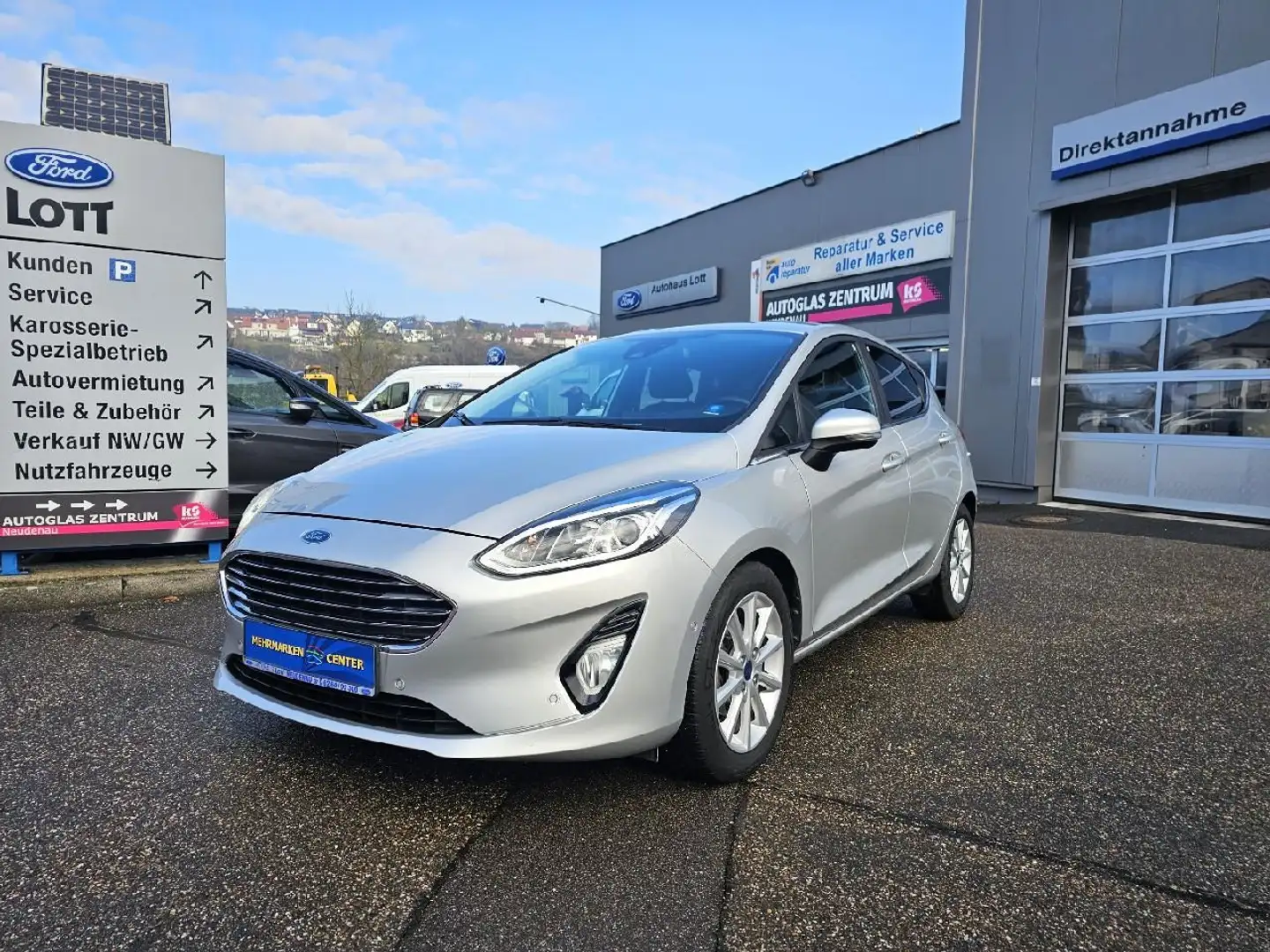 Ford Fiesta Titanium AUTOMATIK *NAVI*KLIMA*TEMPO*KAM* Silber - 1