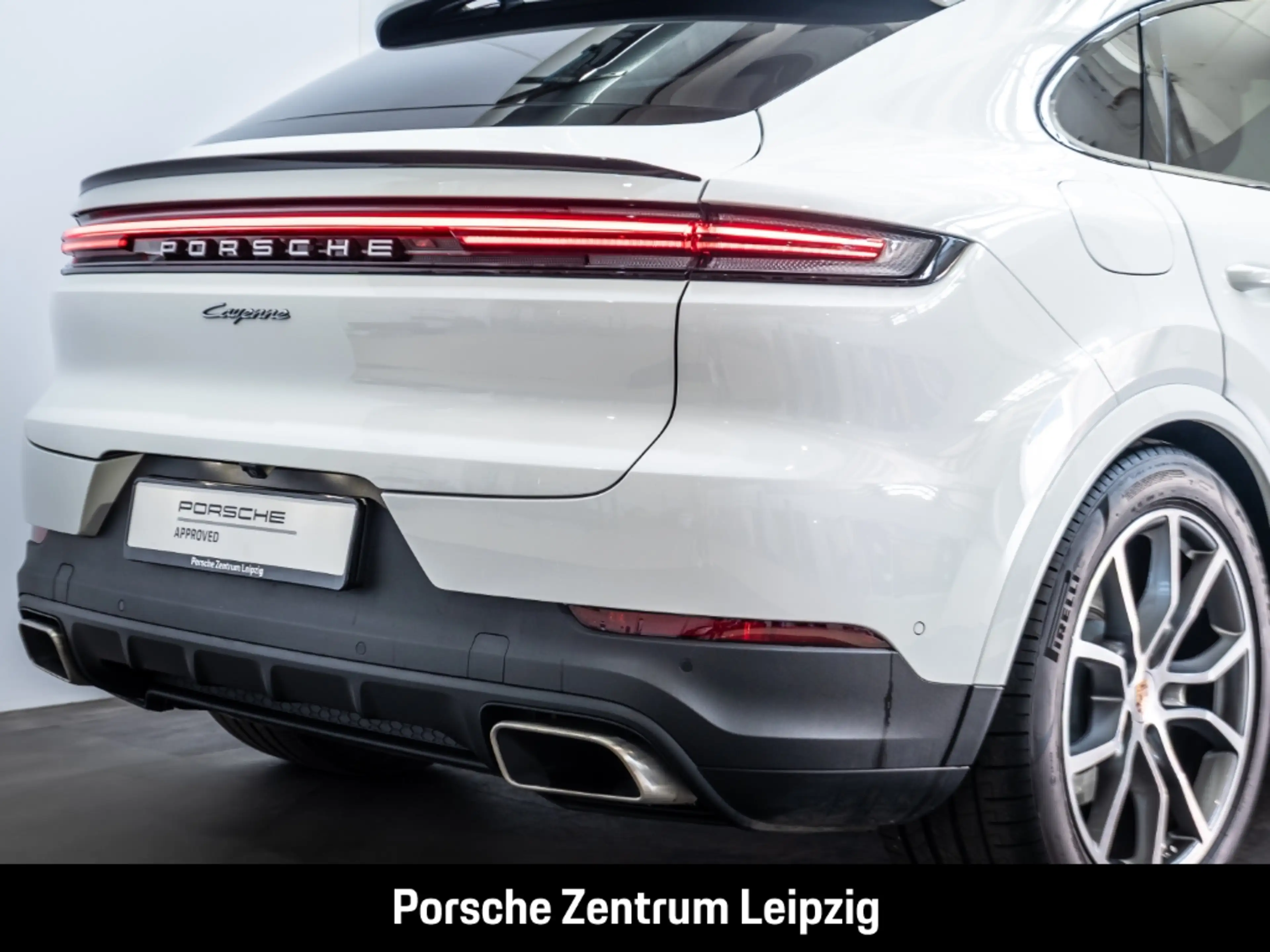 Porsche Cayenne E-Hybrid Coupe Matrix InnoDrive HeadUp — photo 13