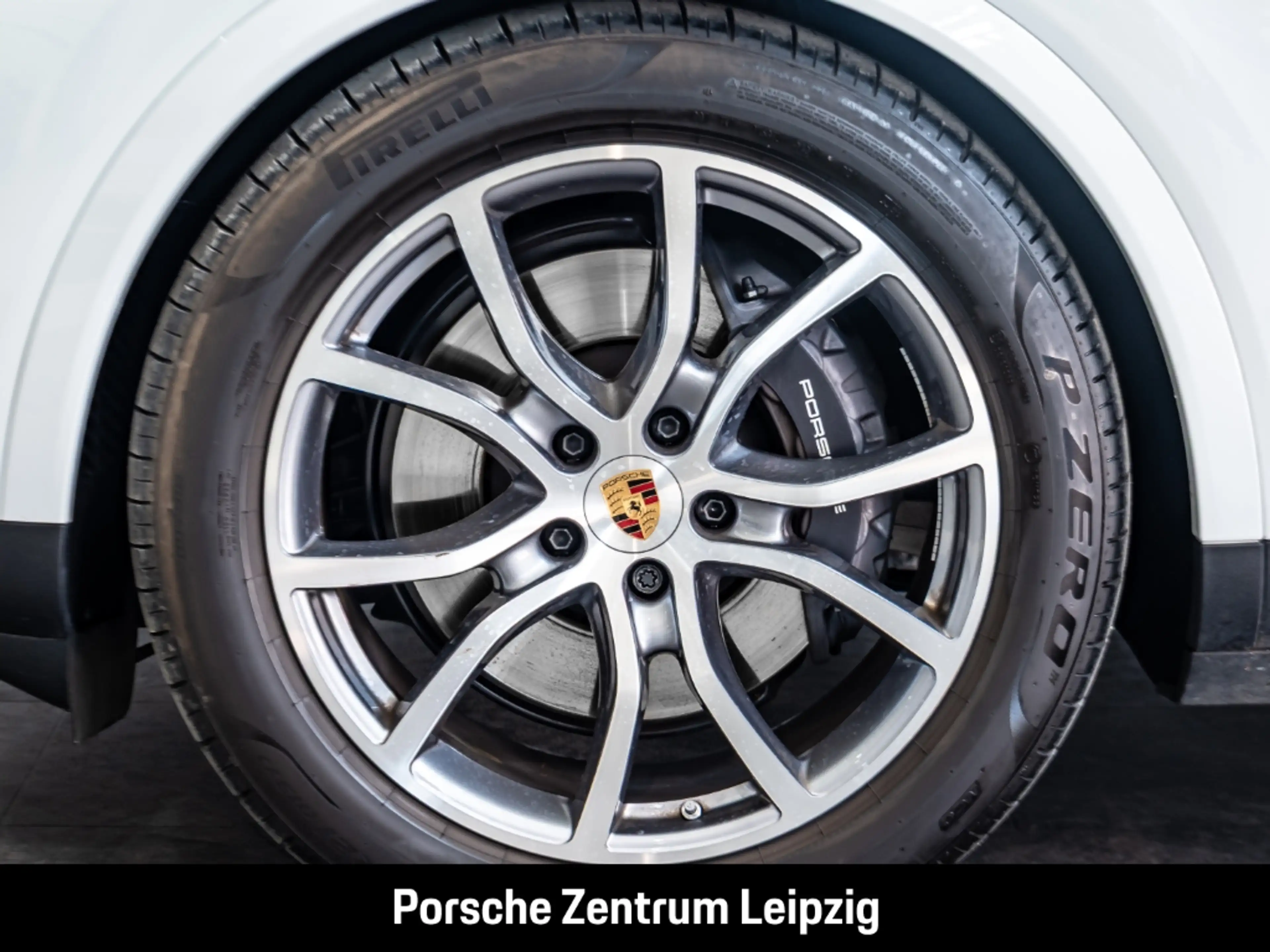 Porsche Cayenne E-Hybrid Coupe Matrix InnoDrive HeadUp — photo 10