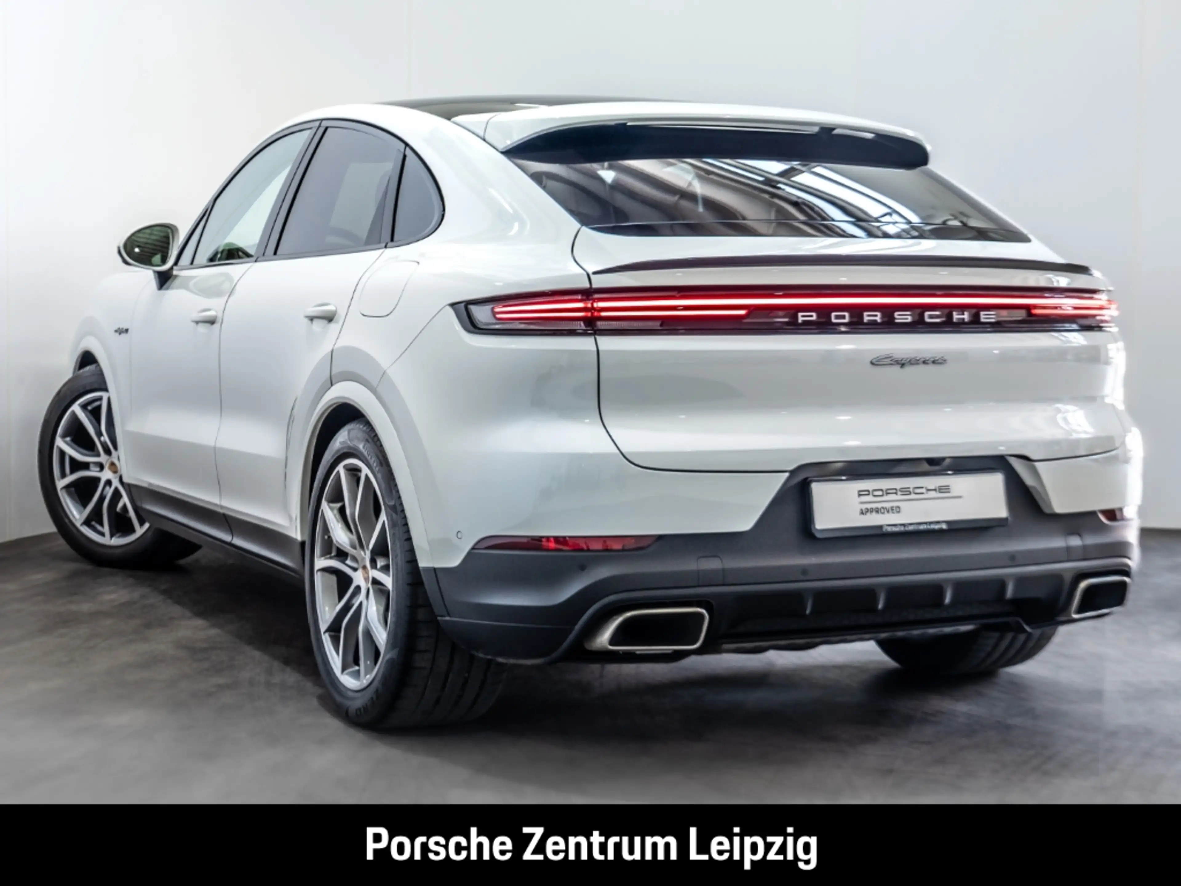 Porsche Cayenne E-Hybrid Coupe Matrix InnoDrive HeadUp — photo 3
