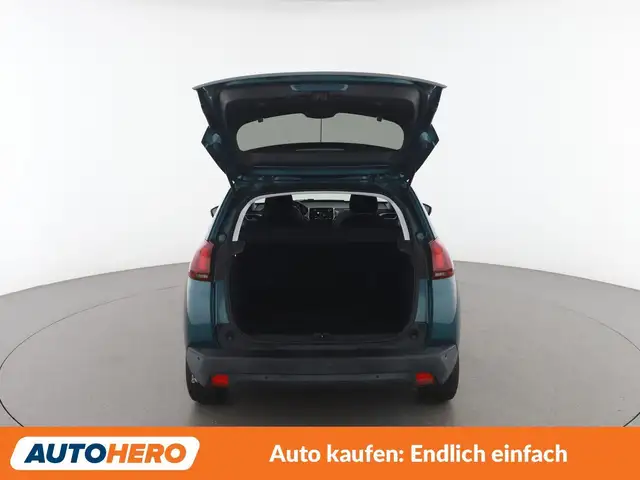 Peugeot 2008 view 16