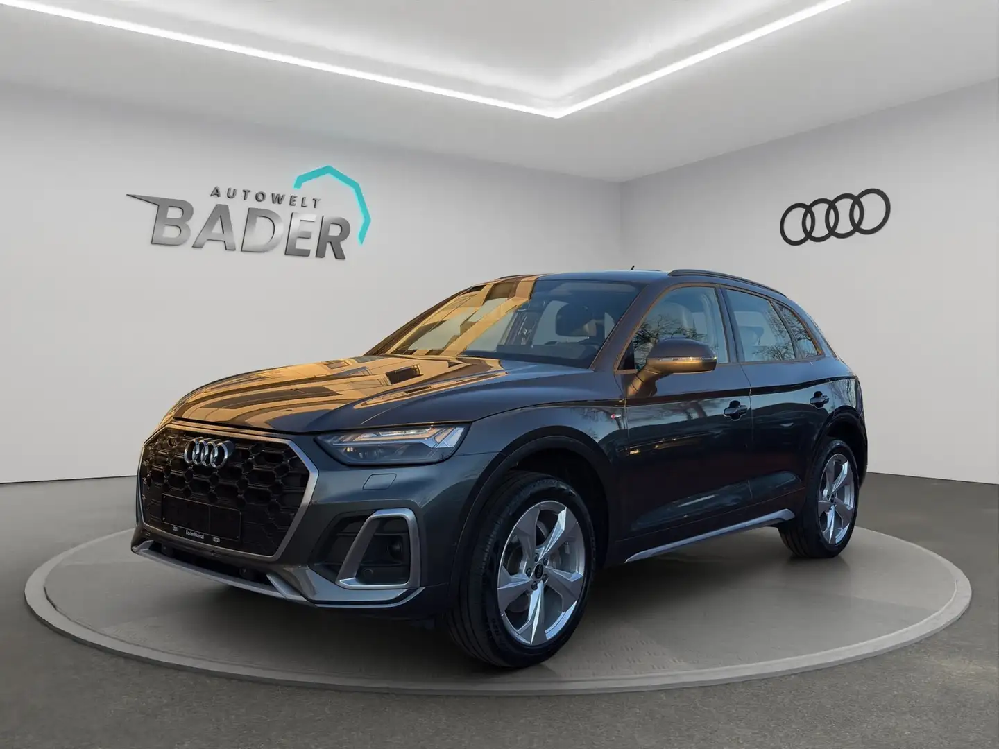 Audi Q5 2.0 TFSI quattro S Line HUD Matrix Pano Grau - 1