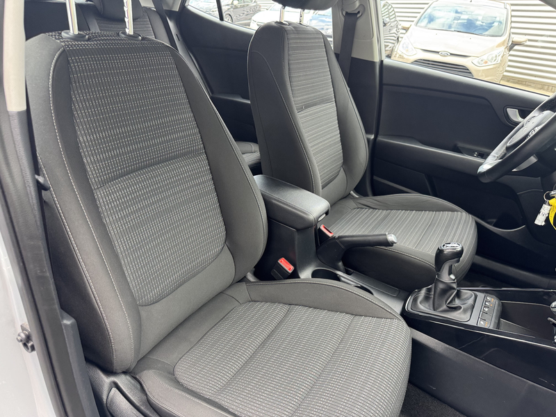 Kia Stonic 1.0 T GDI-Vision *Apple Car Play*BT*Alu* — photo 14