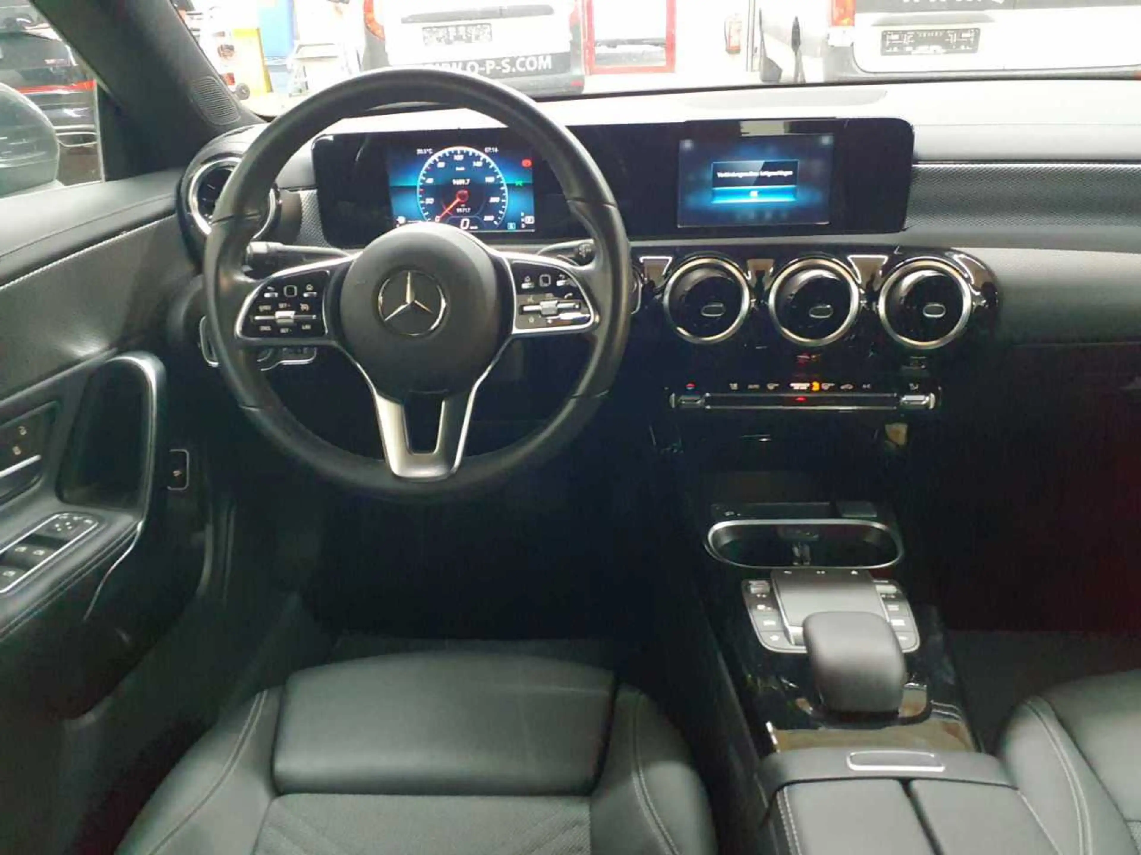 Mercedes-Benz CLA 220 CLA 220d 8G-Progressive KAM Totw. Temp — photo 5