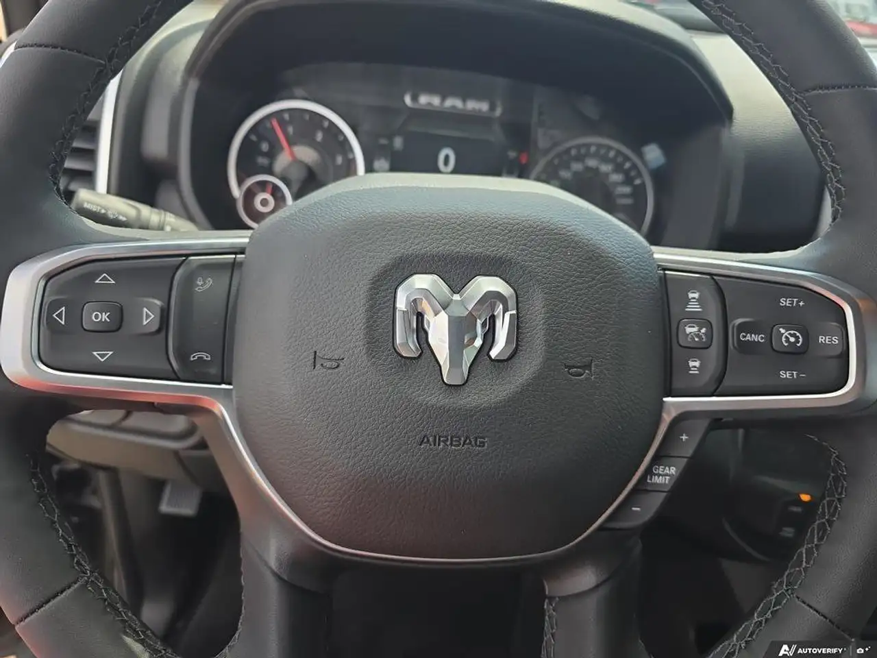 RAM 2500 снимка RAM 2500