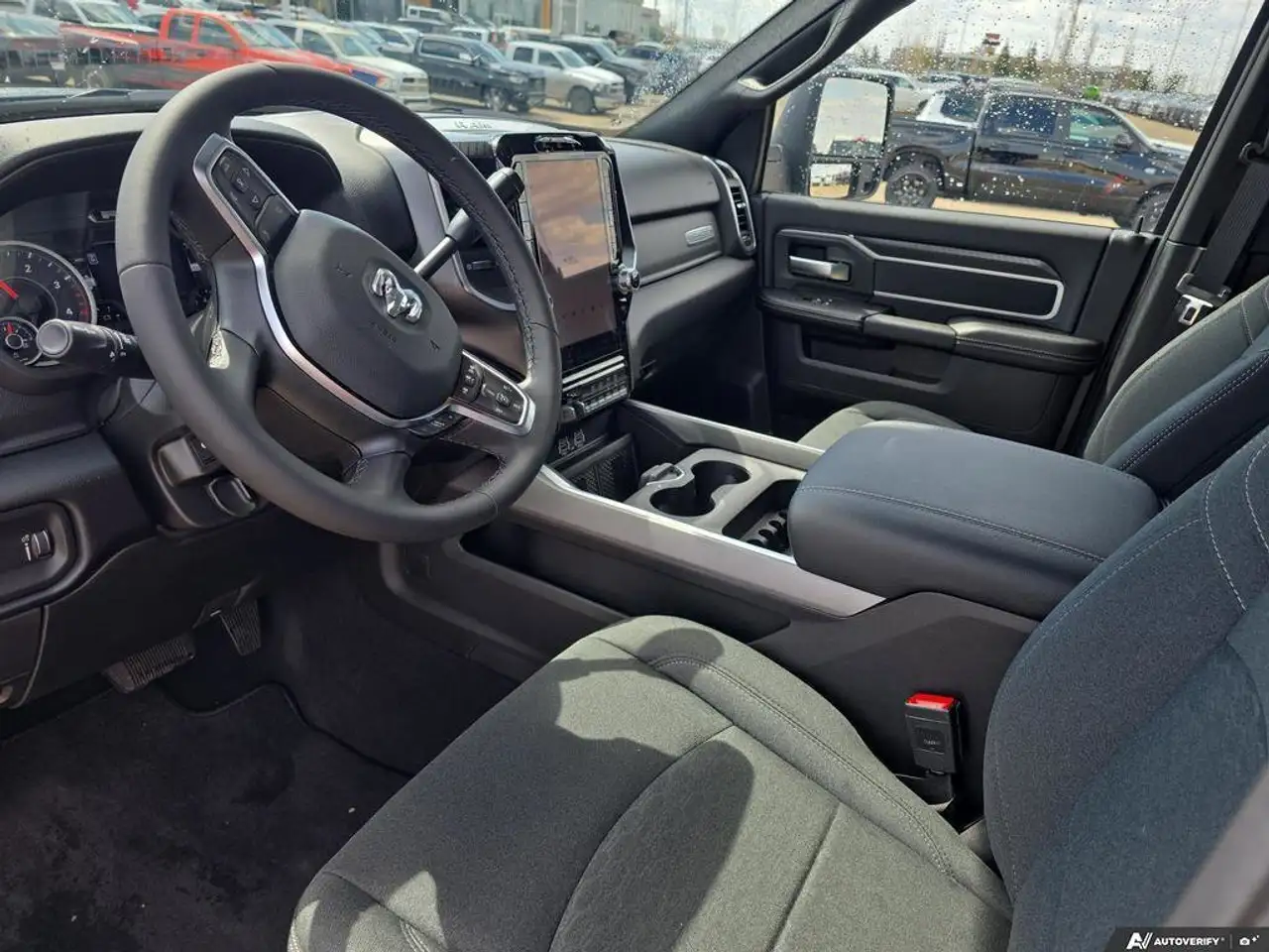 RAM 2500 снимка RAM 2500