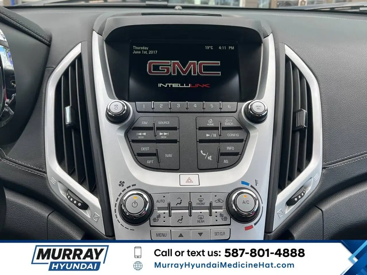 GMC Terrain photo GMC Terrain