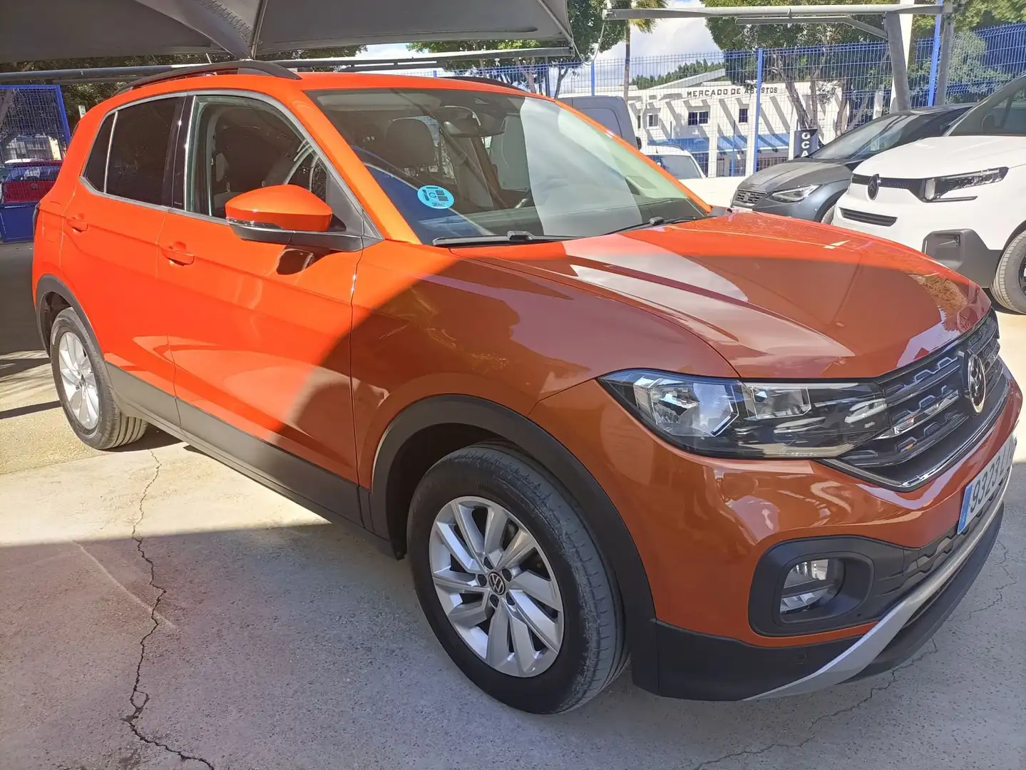 Volkswagen T-Cross 1.0 TSI Advance 81kW Naranja - 1