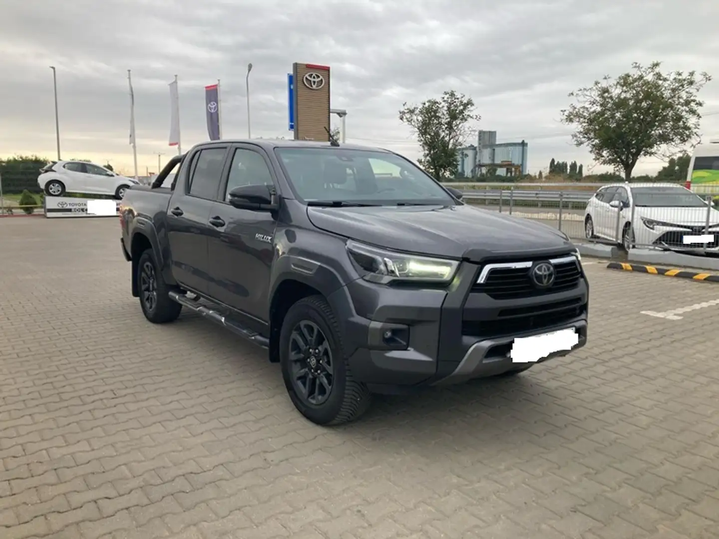 Toyota Hilux IV 4WD 2.8 D-4D 204 DOUBLE CABINE INVINCIBLE - 1