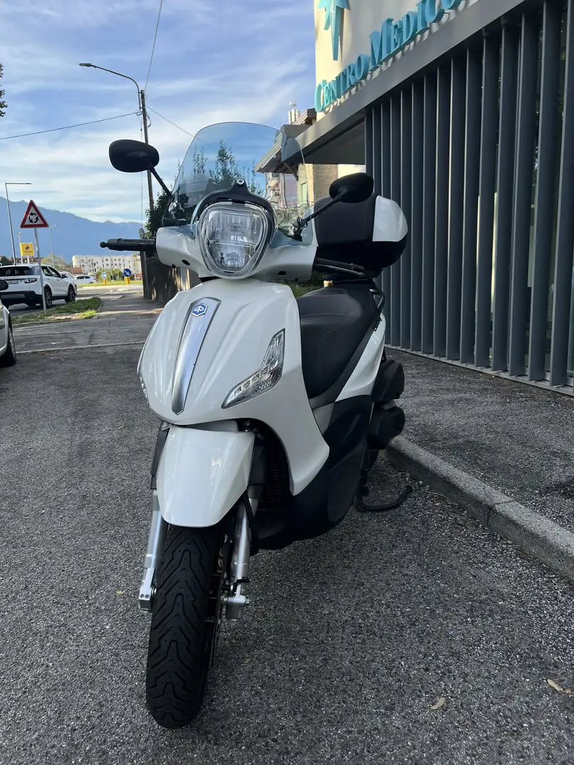 Piaggio Beverly 350 Sport Touring - 1