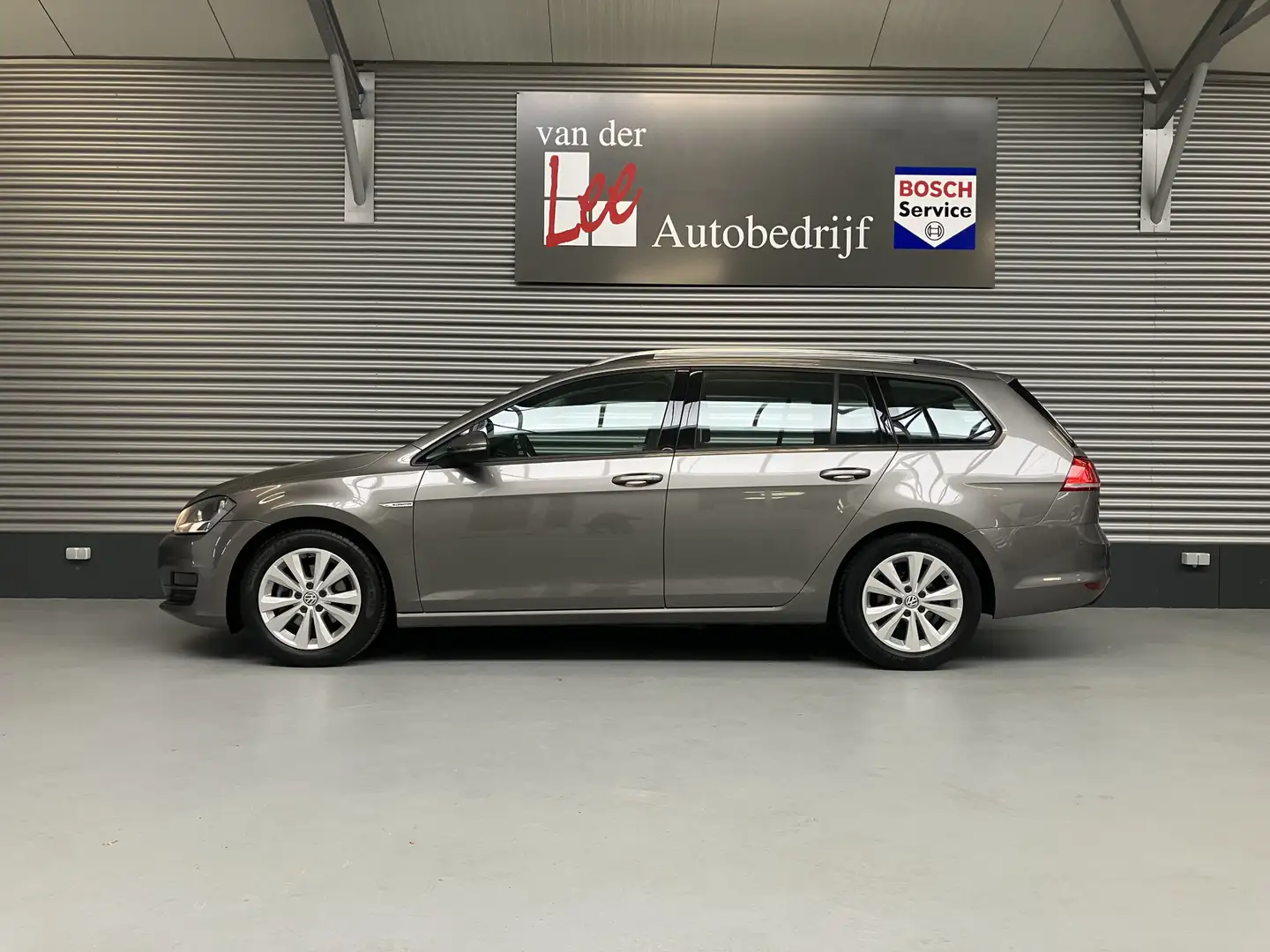 Volkswagen Golf Variant 1.0 TSI PDC V+A/CAM/TREKH/SPORTSTOEL/CARPLAY/ENZ Gris - 2
