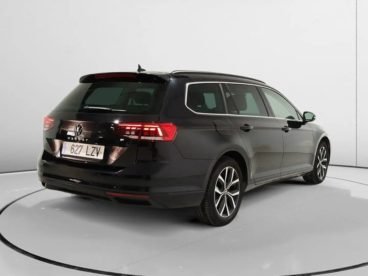 Volkswagen Passat Variant 1.5 TSI ACT Executive DSG7 110kW Negro - 2