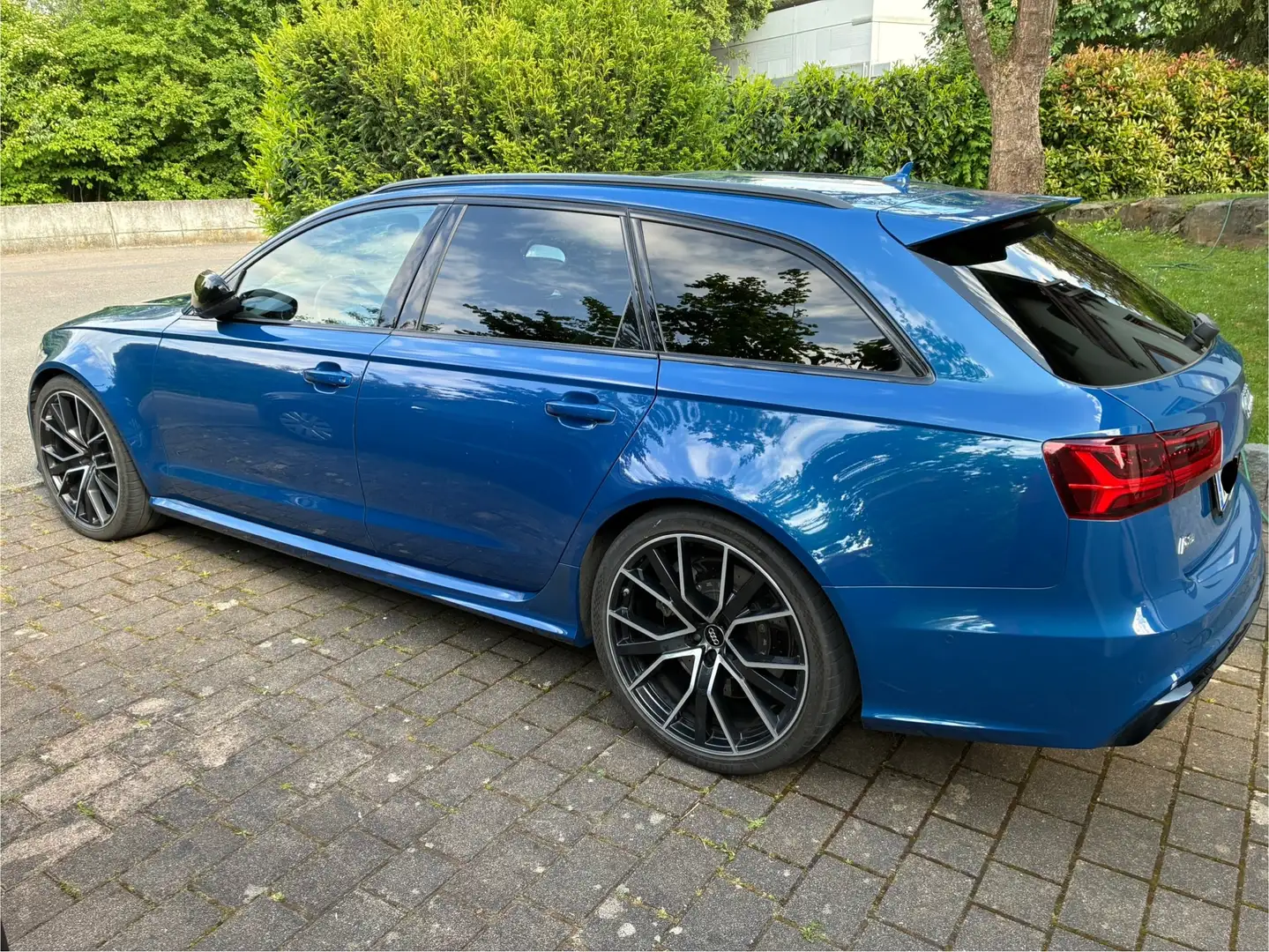 Audi RS6 RS6 Avant performance Blau - 2