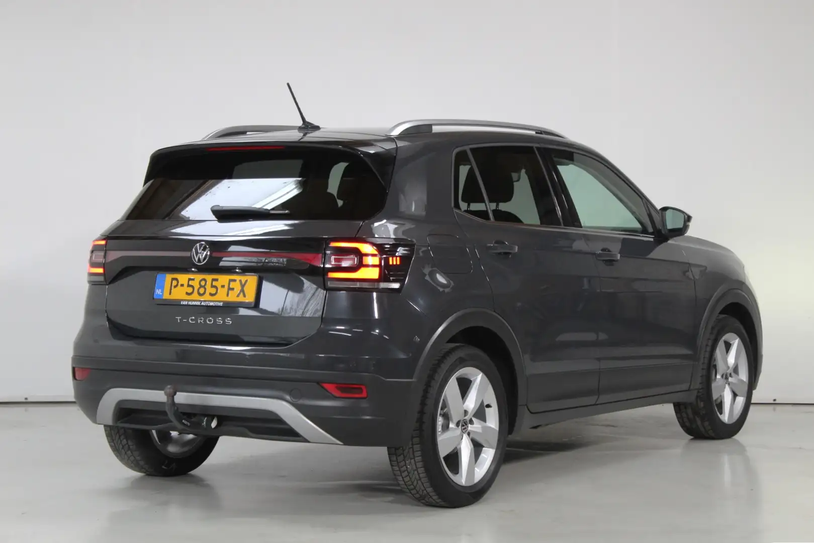 Volkswagen T-Cross 1.0 TSI Style | Automaat | Trekhaak | Dealer Oh | Gris - 2