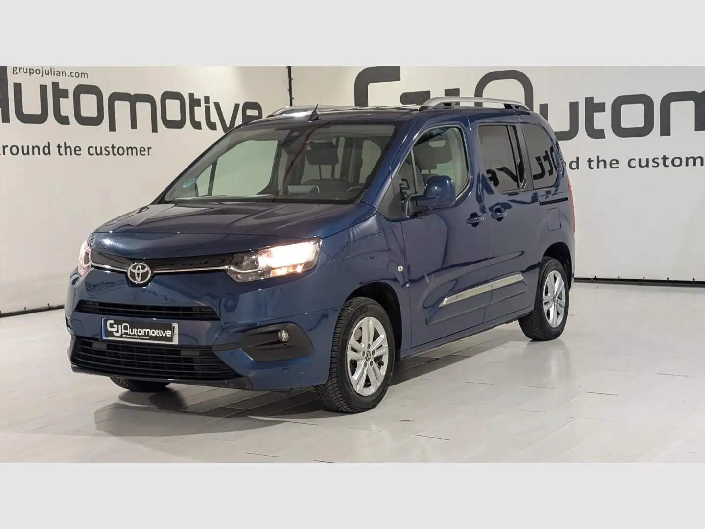 Toyota Proace Family L1 1.5D 5pl. Active Bleu - 1