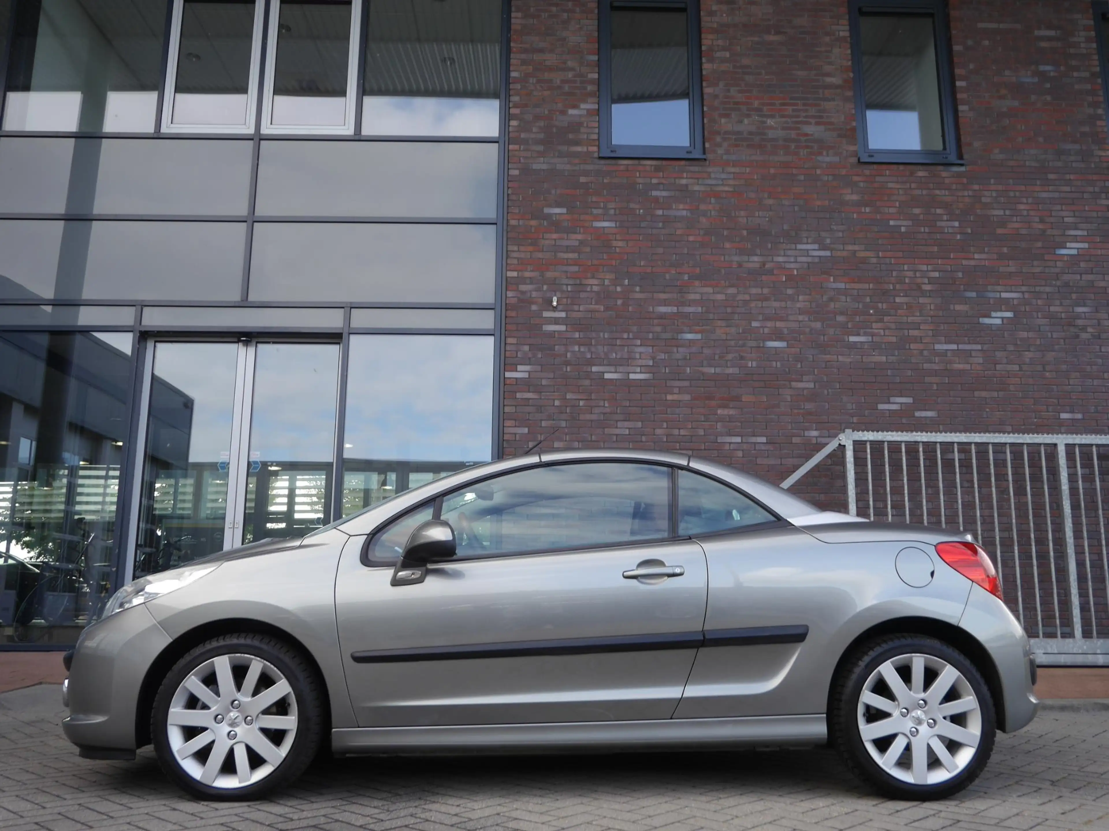 Peugeot 207 CC 1.6-16V T Féline | Cabrio | Hardtop | 150 PK | — photo 8
