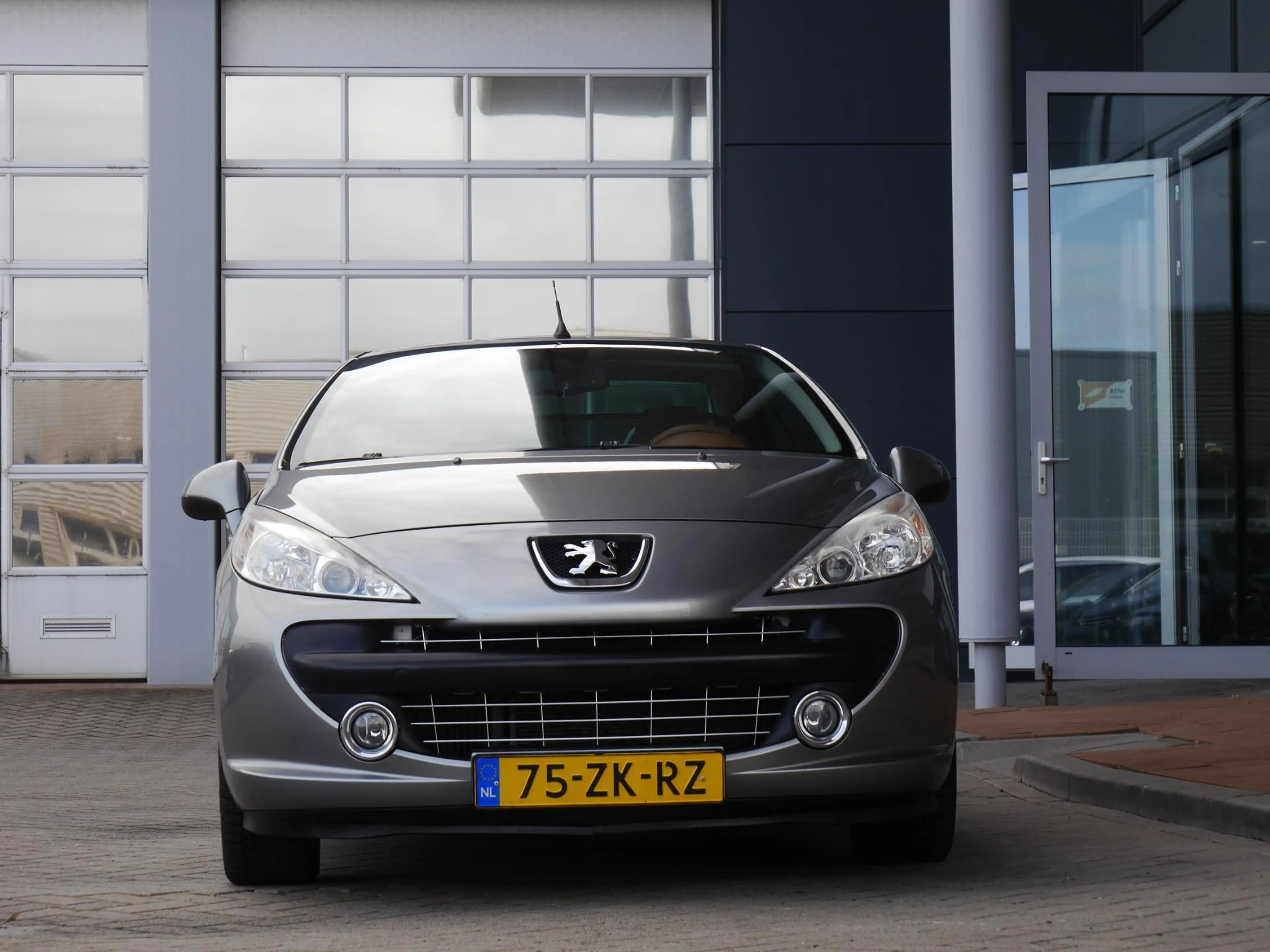Peugeot 207 CC 1.6-16V T Féline | Cabrio | Hardtop | 150 PK | — photo 5