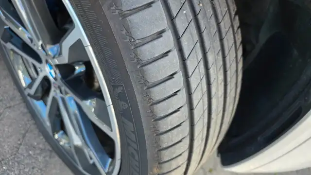 BMW X4 view 5