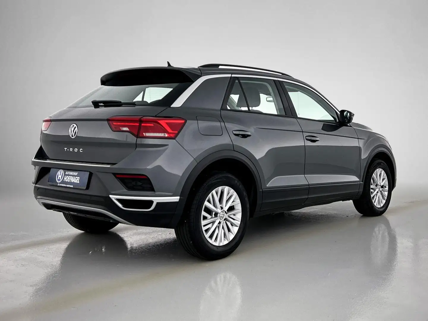 Volkswagen T-Roc 1.0 TSI Style | Adaptive Cruise Control | Stoelver Grau - 2
