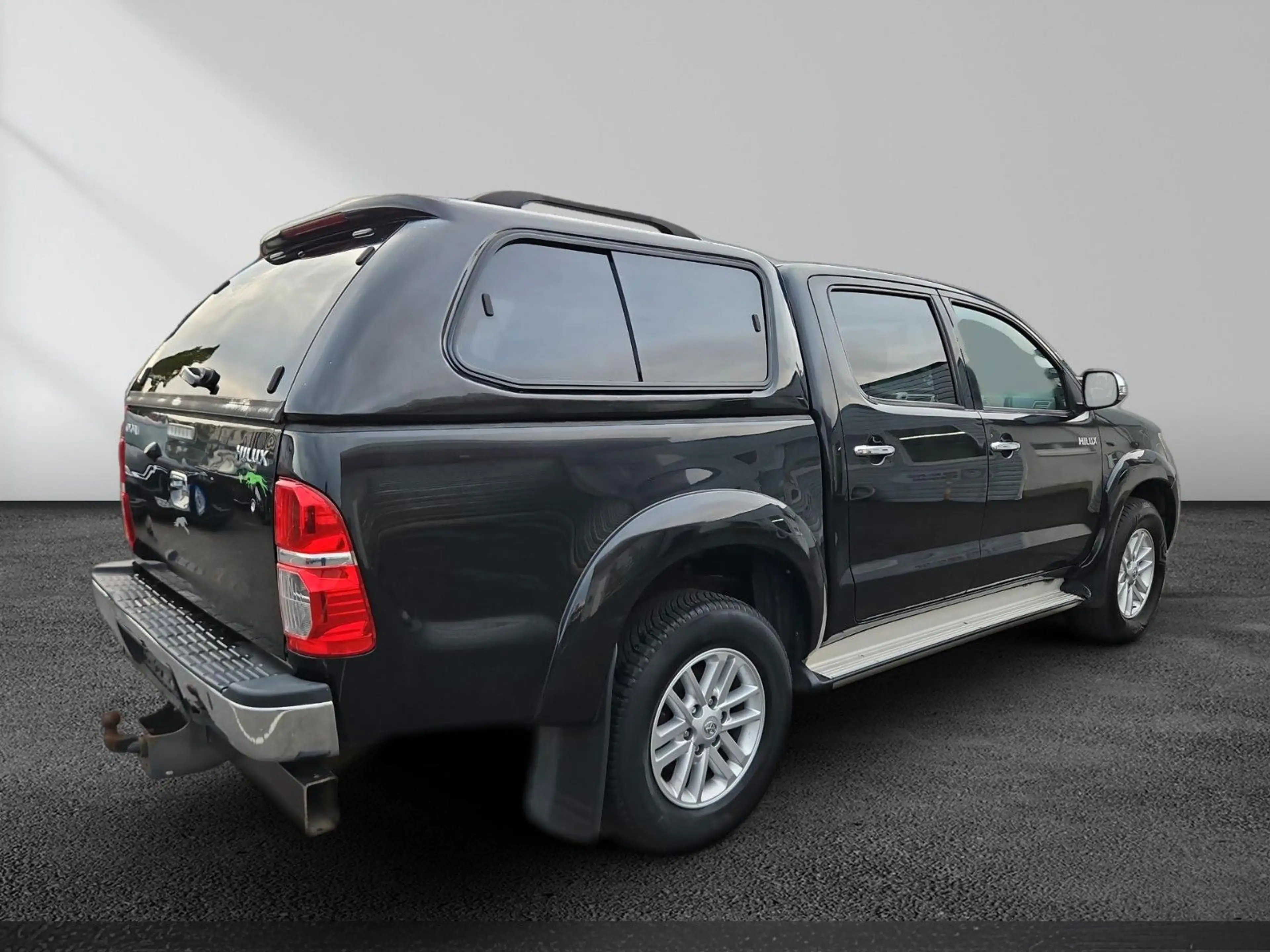 Toyota Hilux Double Cab Comfort 4x4 — photo 5
