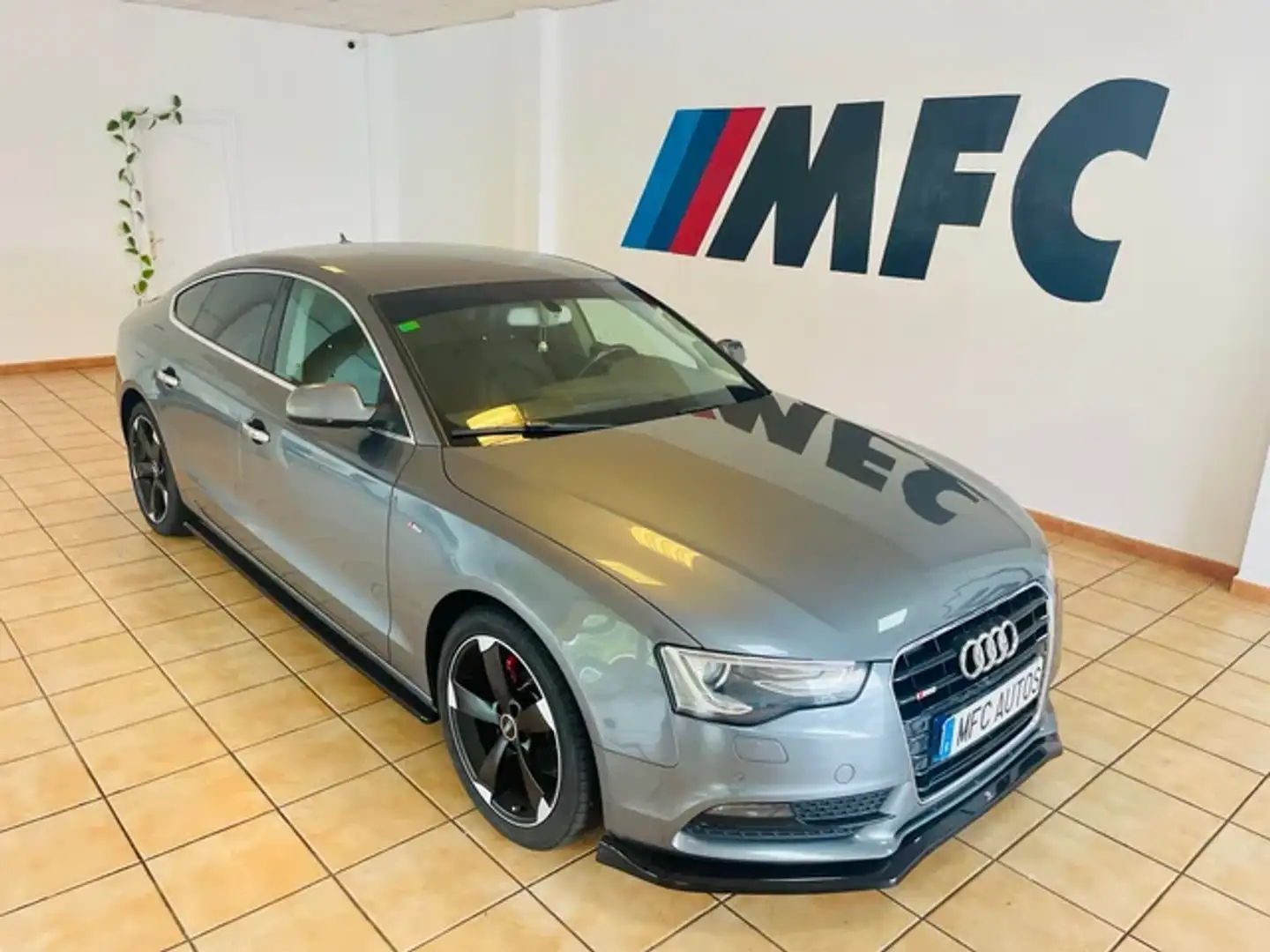 Audi A5 Coupé 2.0TDI quattro Plateado - 1