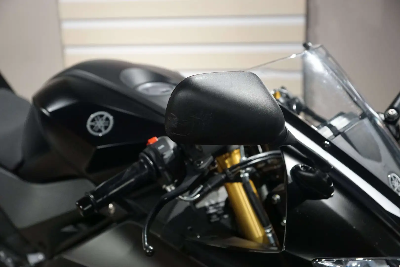 Yamaha YZF-R125 Zwart - 2