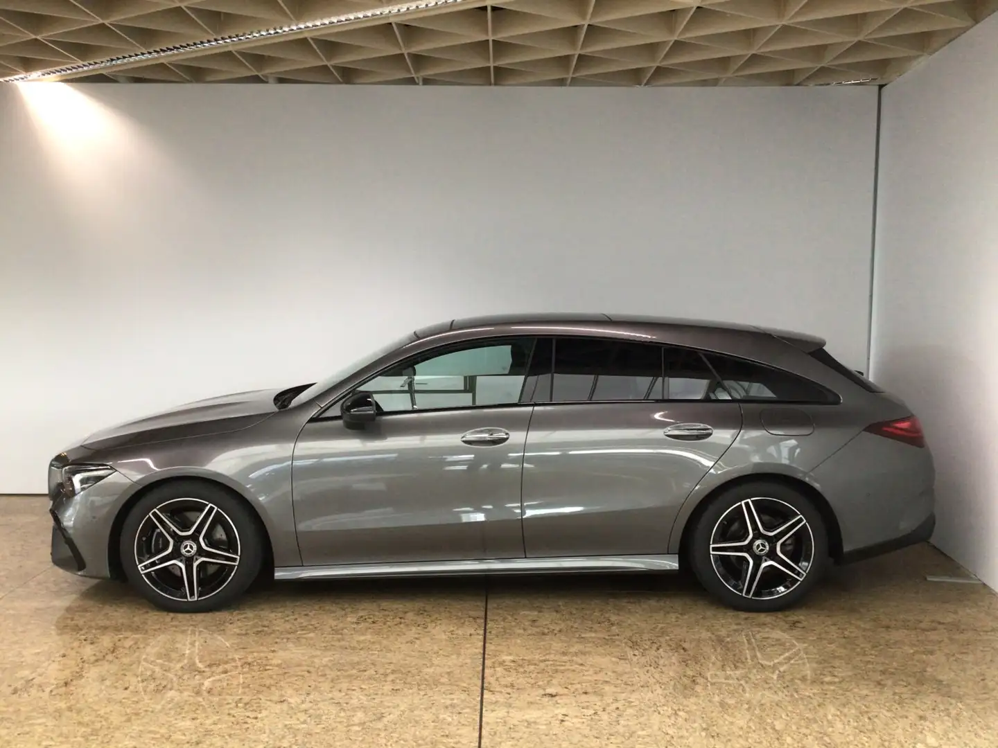 Mercedes-Benz CLA 200 CLA 200 SB AMG Line Premium/Pano/Night/Totw. Navi Grau - 2
