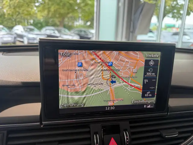 Audi A6 Avant view 17