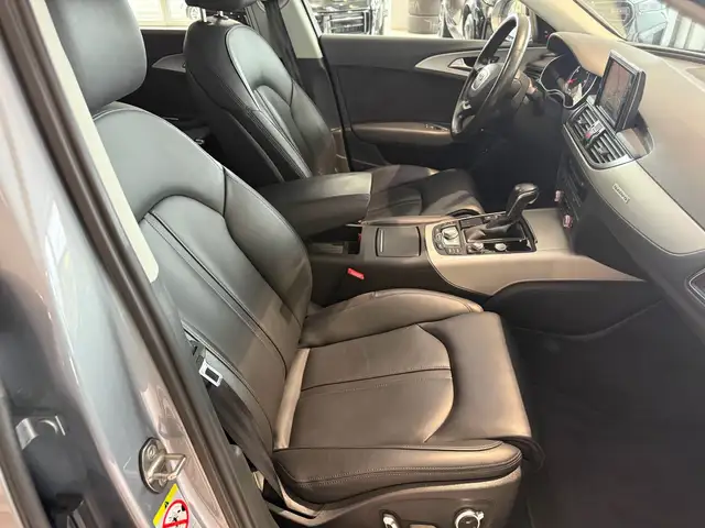 Audi A6 Avant view 11