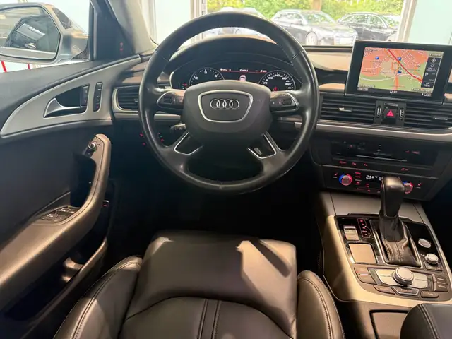 Audi A6 Avant view 10