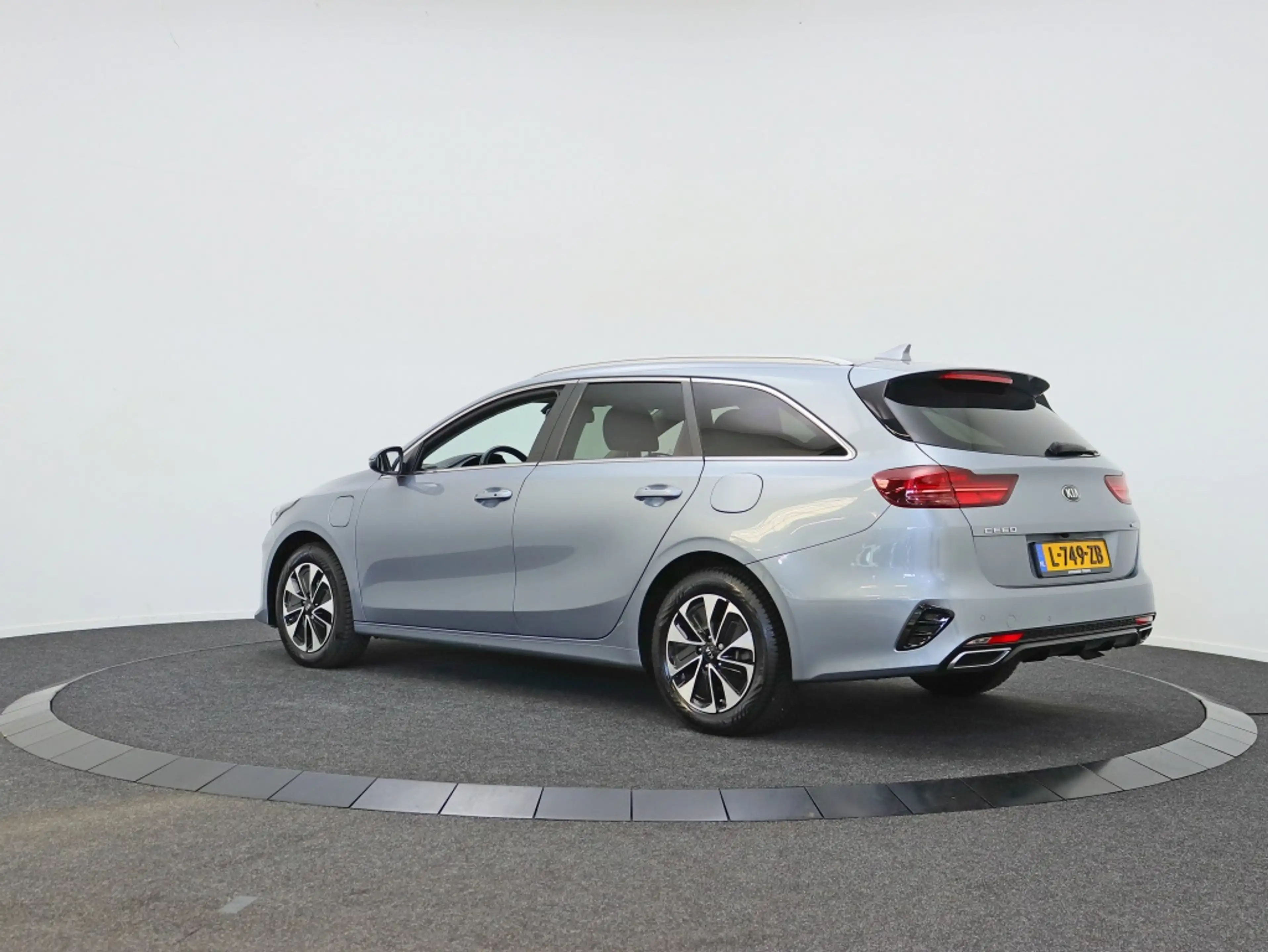 Kia Ceed SW / cee'd SW Sportswagon 1.6 GDI PHEV Dynamic PlusLine | All-se — photo 8