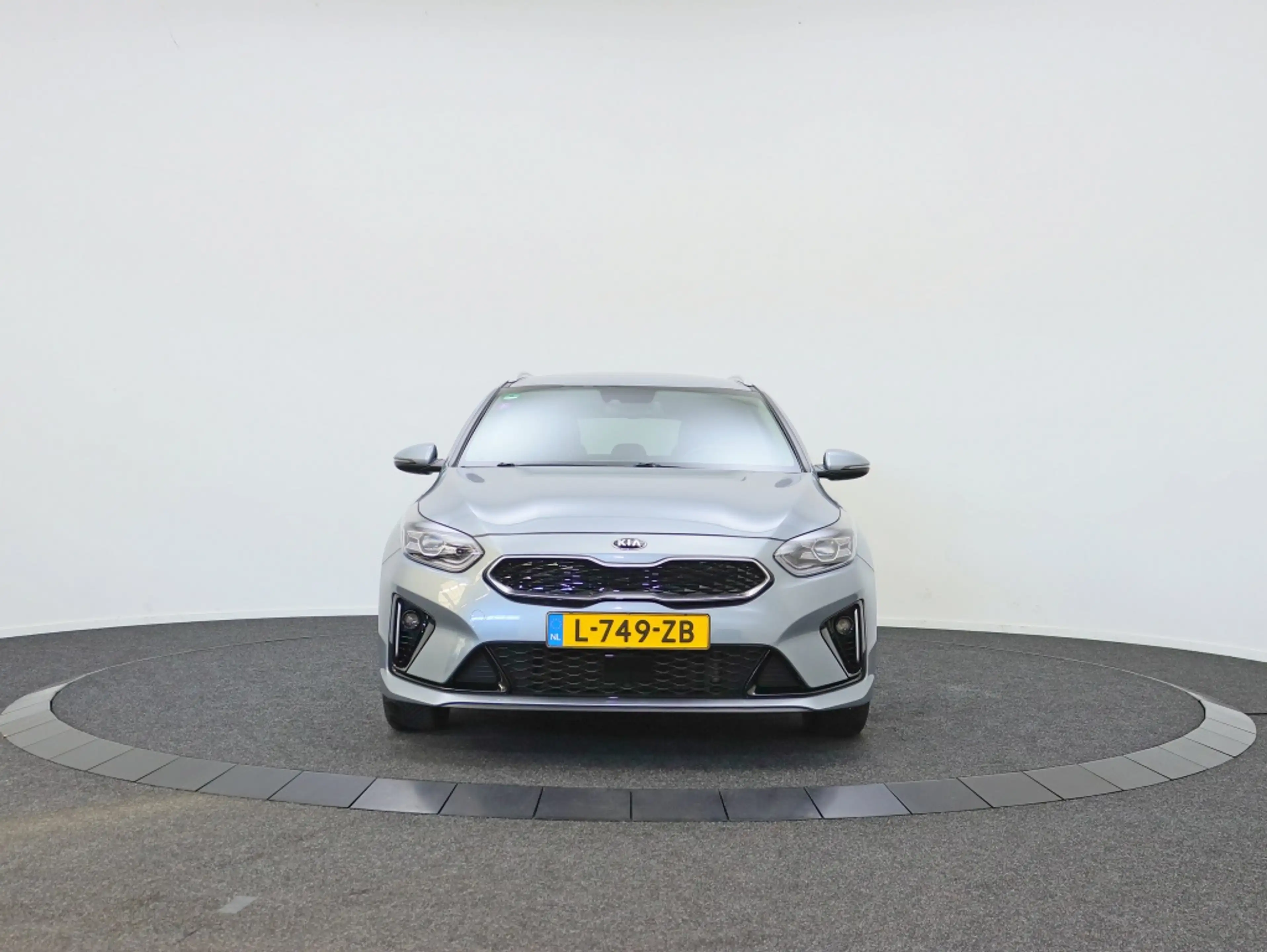 Kia Ceed SW / cee'd SW Sportswagon 1.6 GDI PHEV Dynamic PlusLine | All-se — photo 13