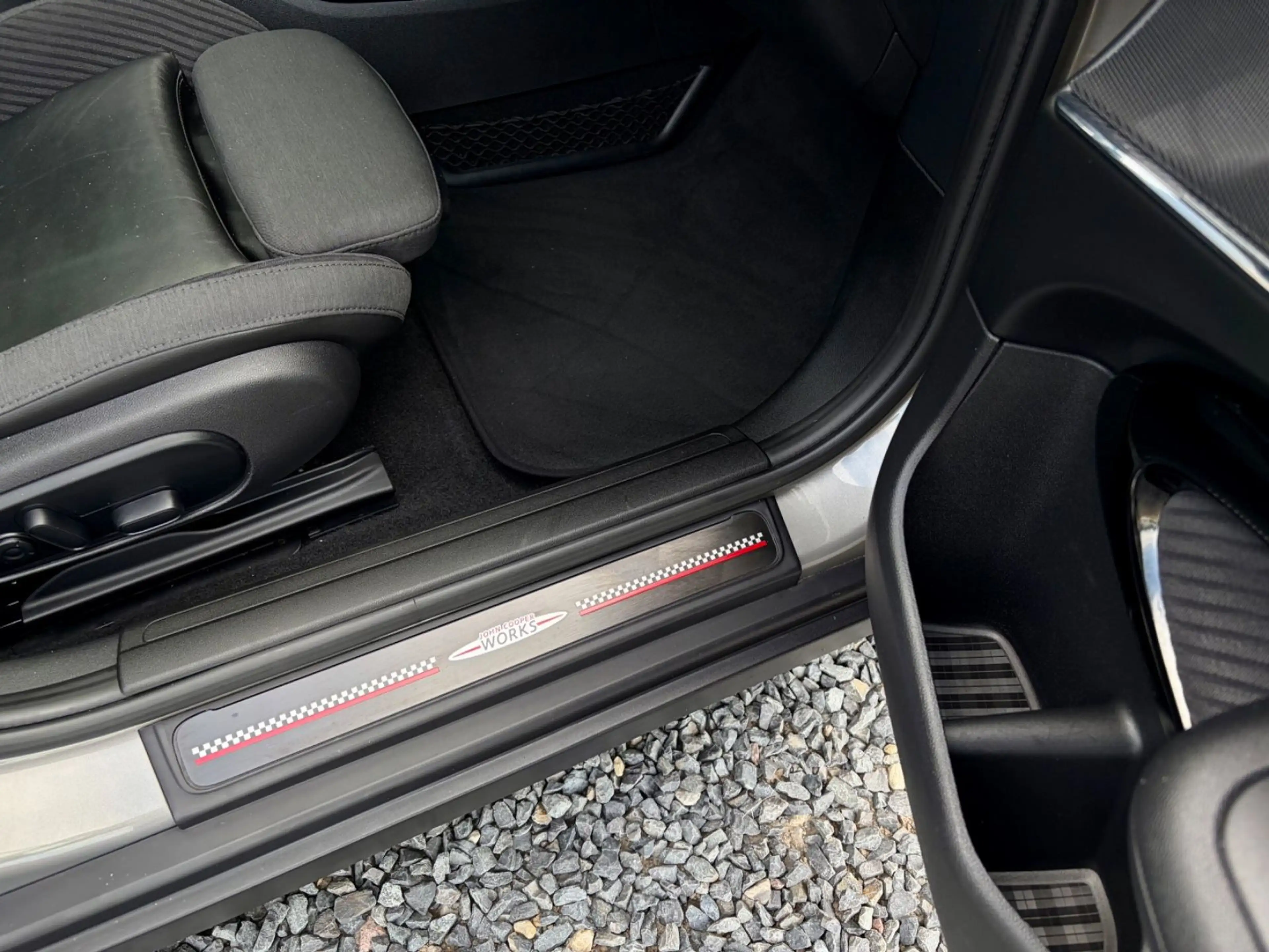 MINI Cooper S Clubman JCW PANO*KAMERA*H&K*LED* — photo 15