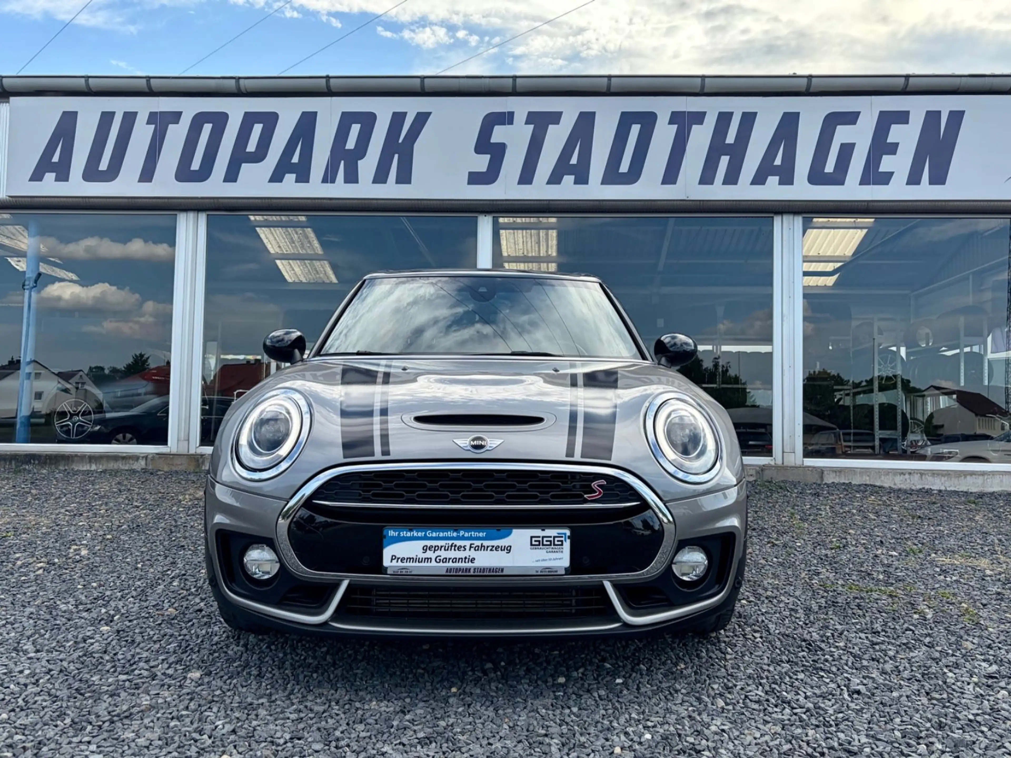 MINI Cooper S Clubman JCW PANO*KAMERA*H&K*LED* — photo 2