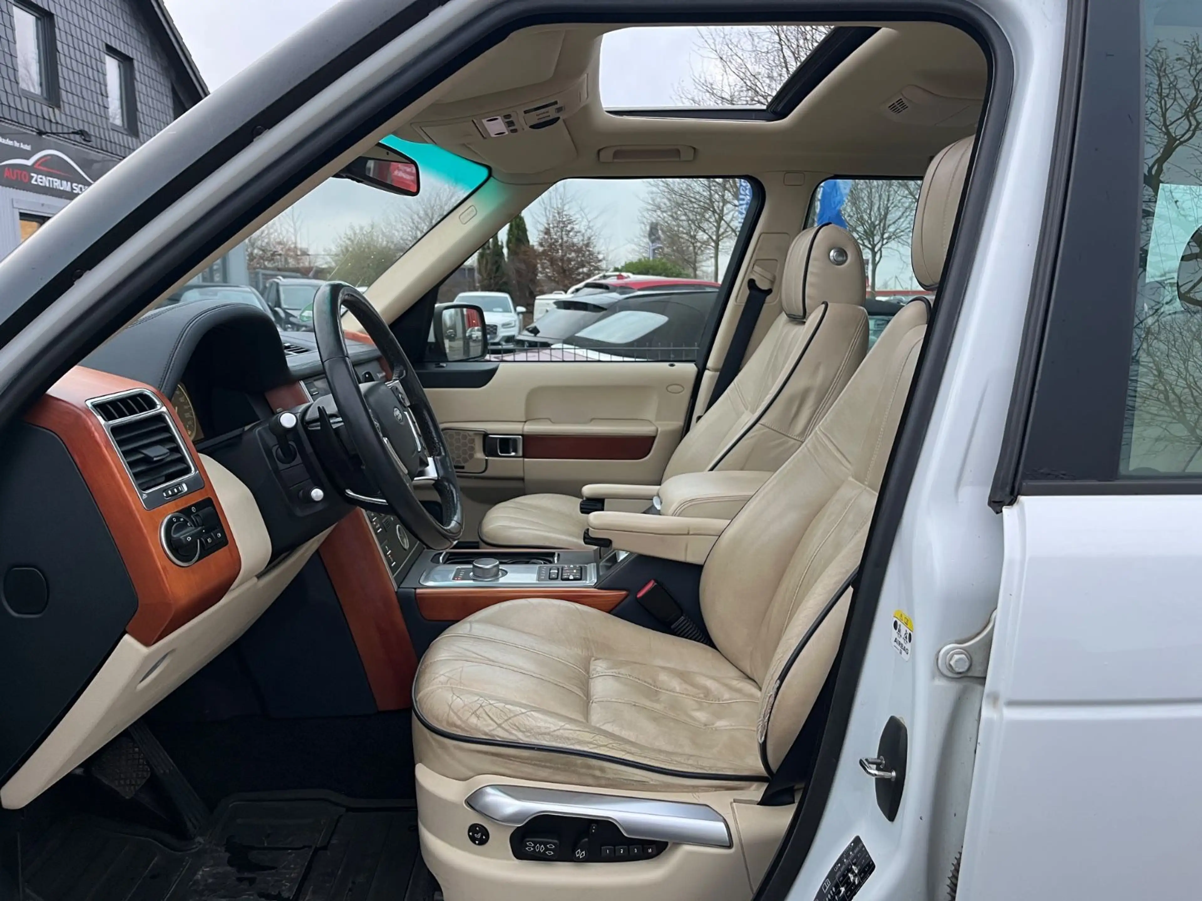 Land Rover Range Rover V8 TD Vogue Xen Virtu Memo SD H&K LF — photo 10