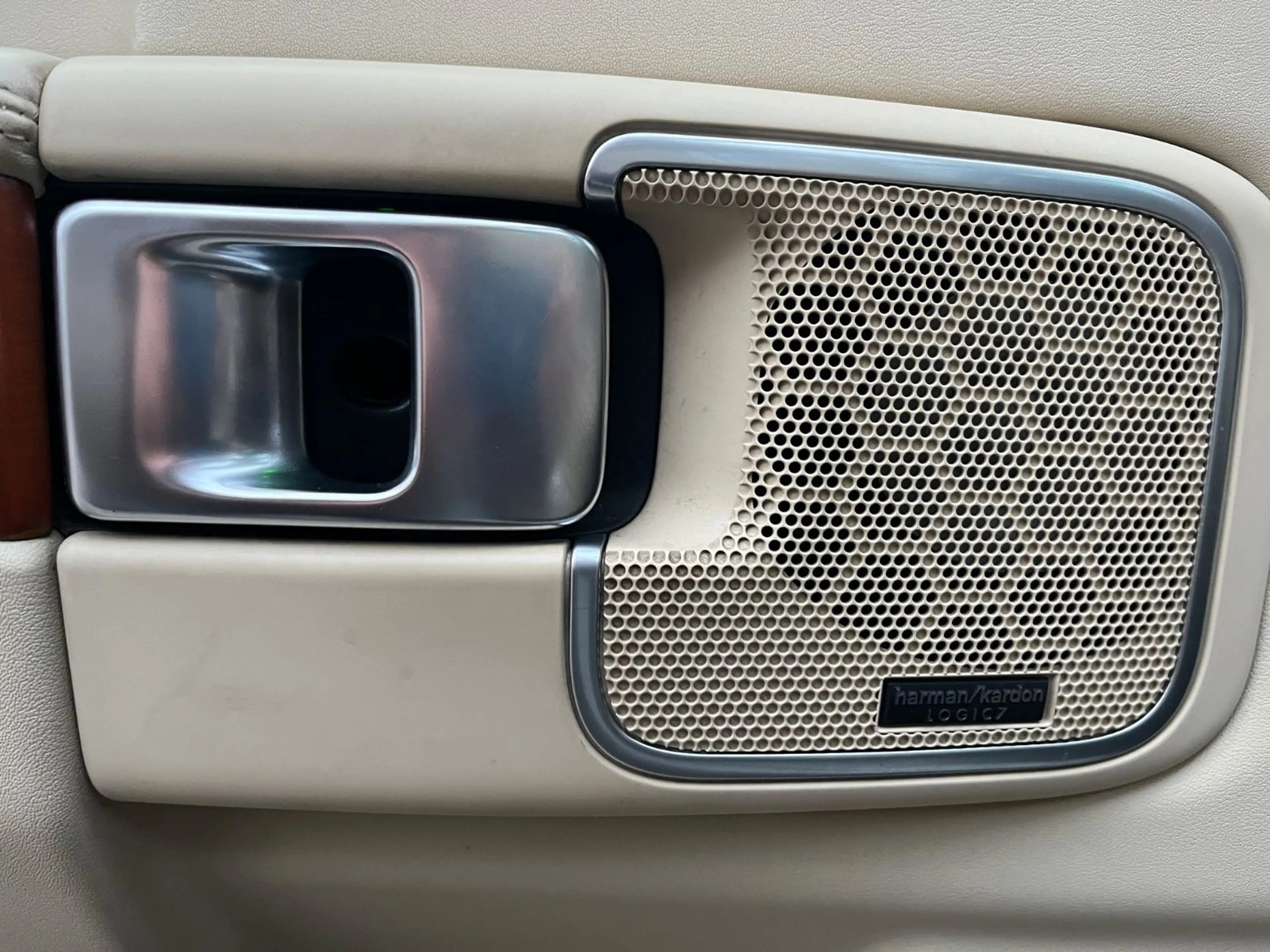 Land Rover Range Rover V8 TD Vogue Xen Virtu Memo SD H&K LF — photo 12